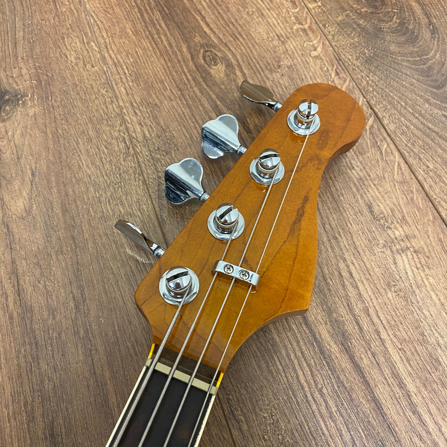 Pre-Owned Harley Benton MV-4MSB Short Scale Bass - Shell Pink