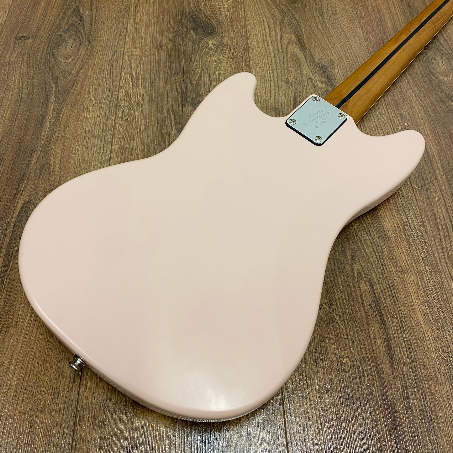 Pre-Owned Harley Benton MV-4MSB Short Scale Bass - Shell Pink