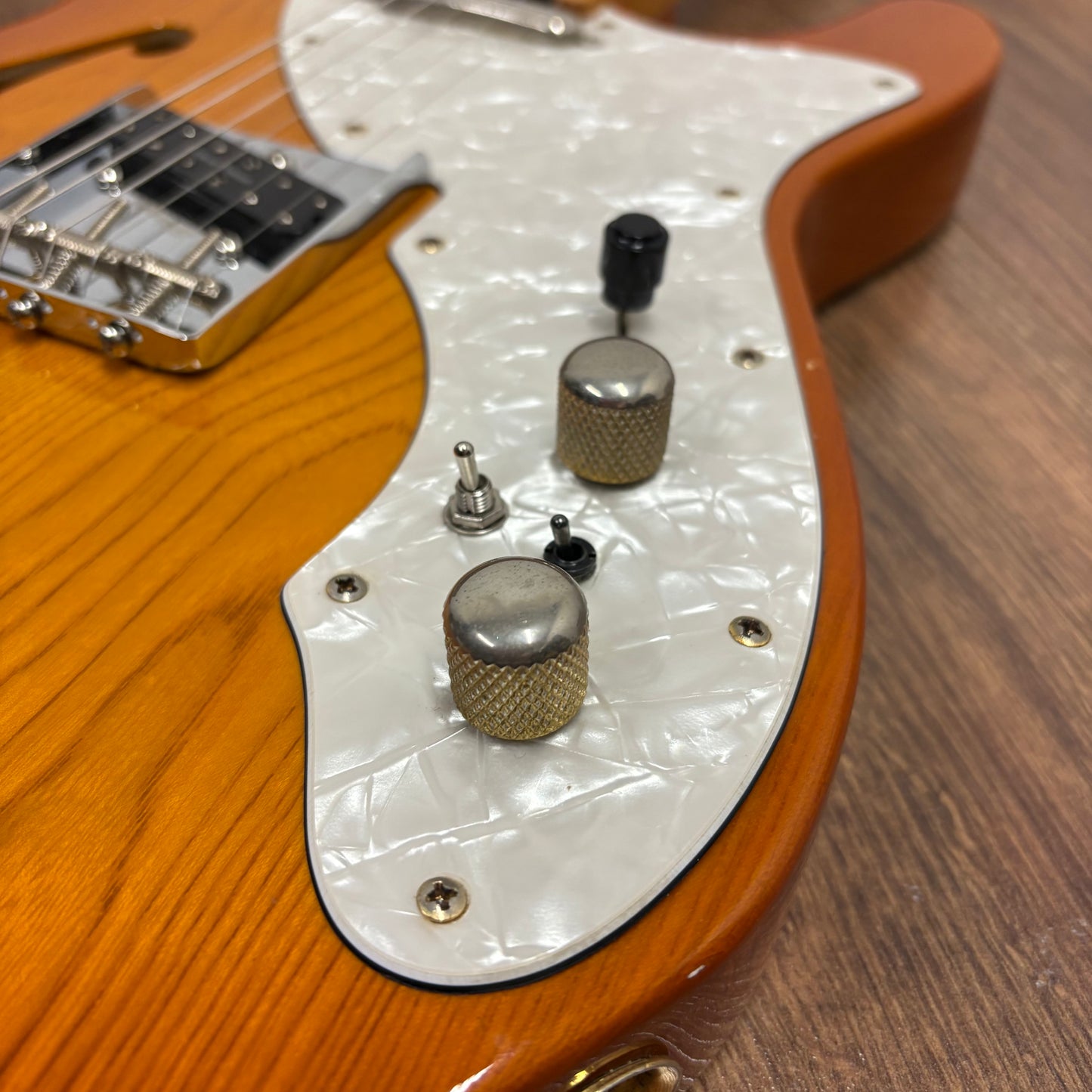 Pre-Owned Levinson Blade Delta Thinline Telecaster MIJ - Honeyburst - 1990's