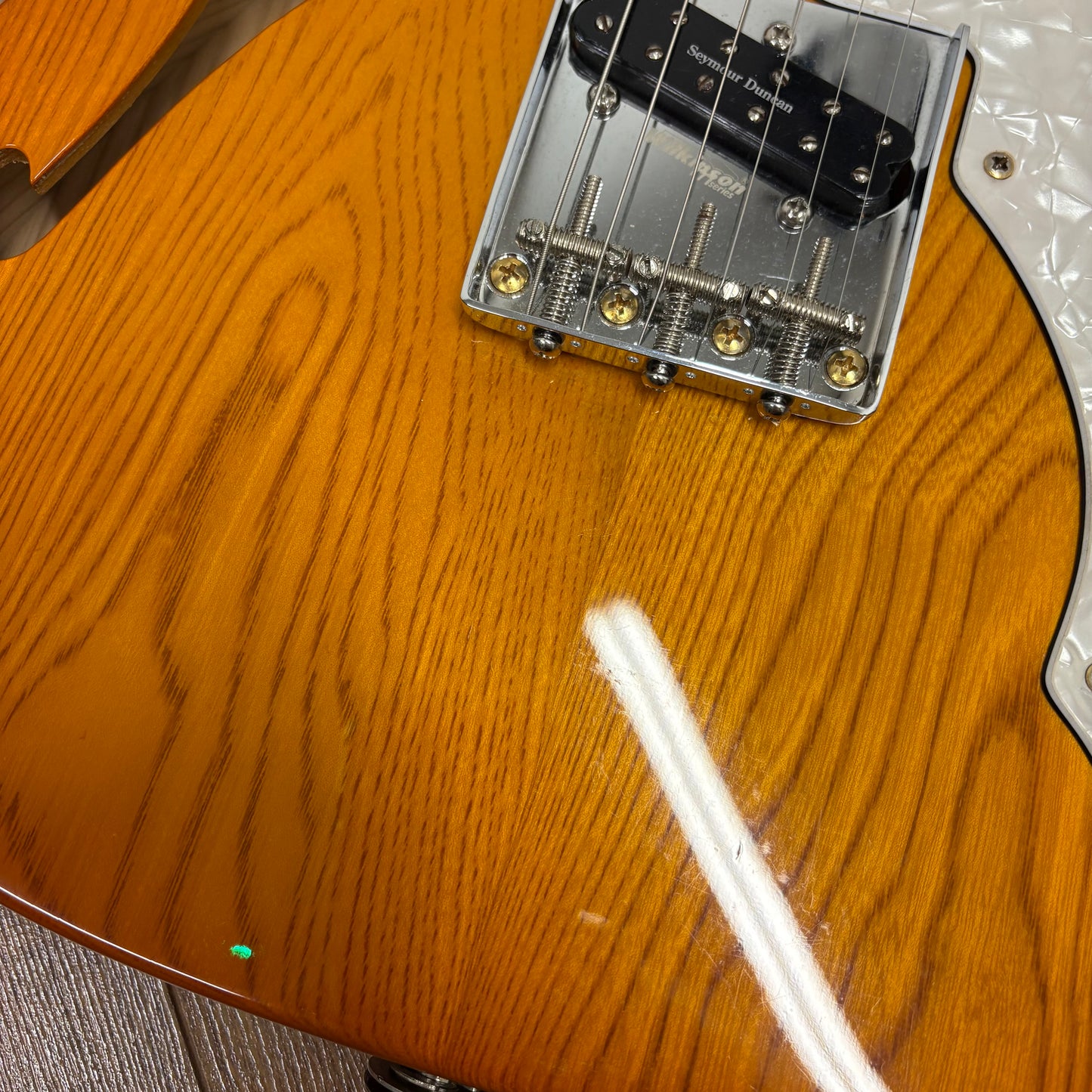 Pre-Owned Levinson Blade Delta Thinline Telecaster MIJ - Honeyburst - 1990's