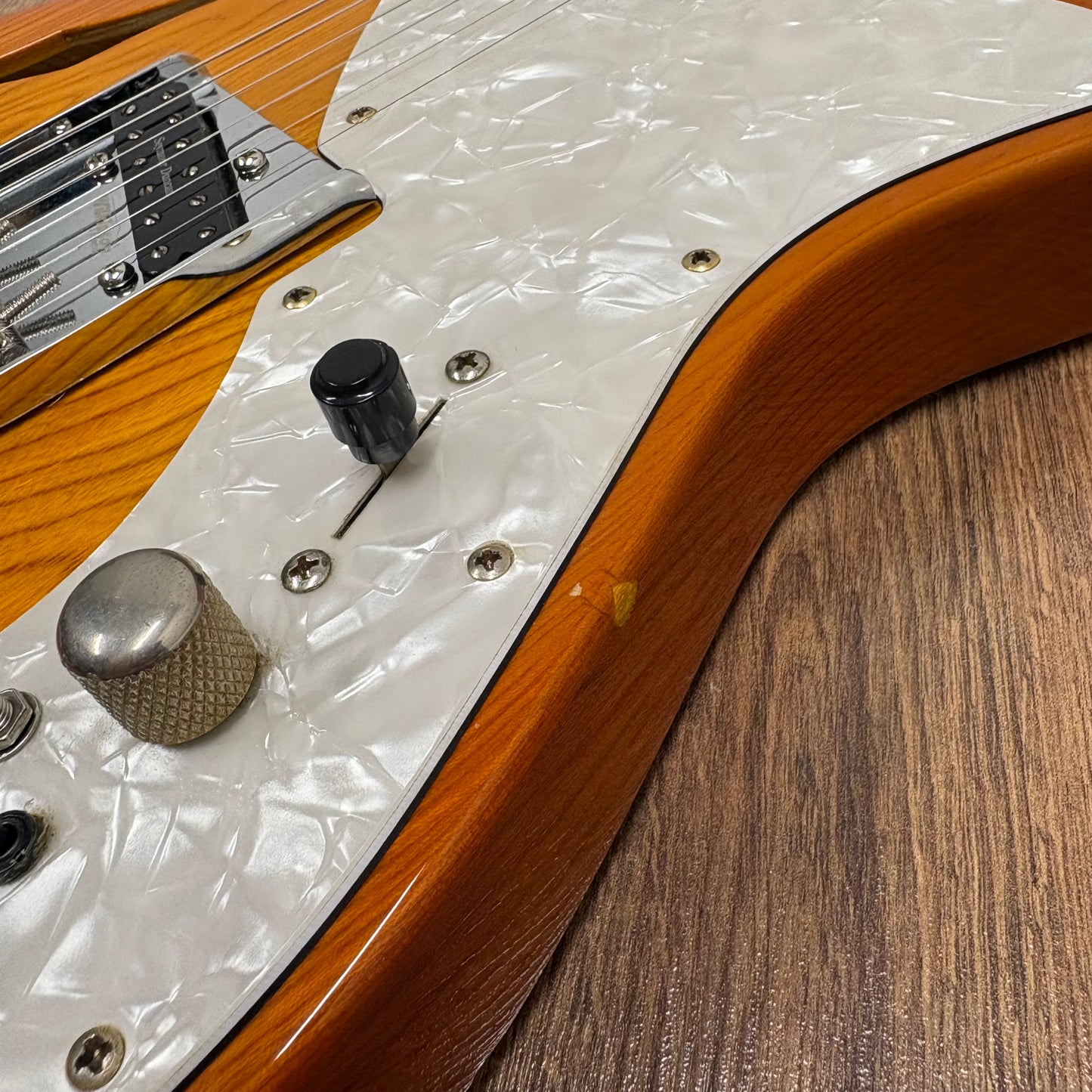Pre-Owned Levinson Blade Delta Thinline Telecaster MIJ - Honeyburst - 1990's