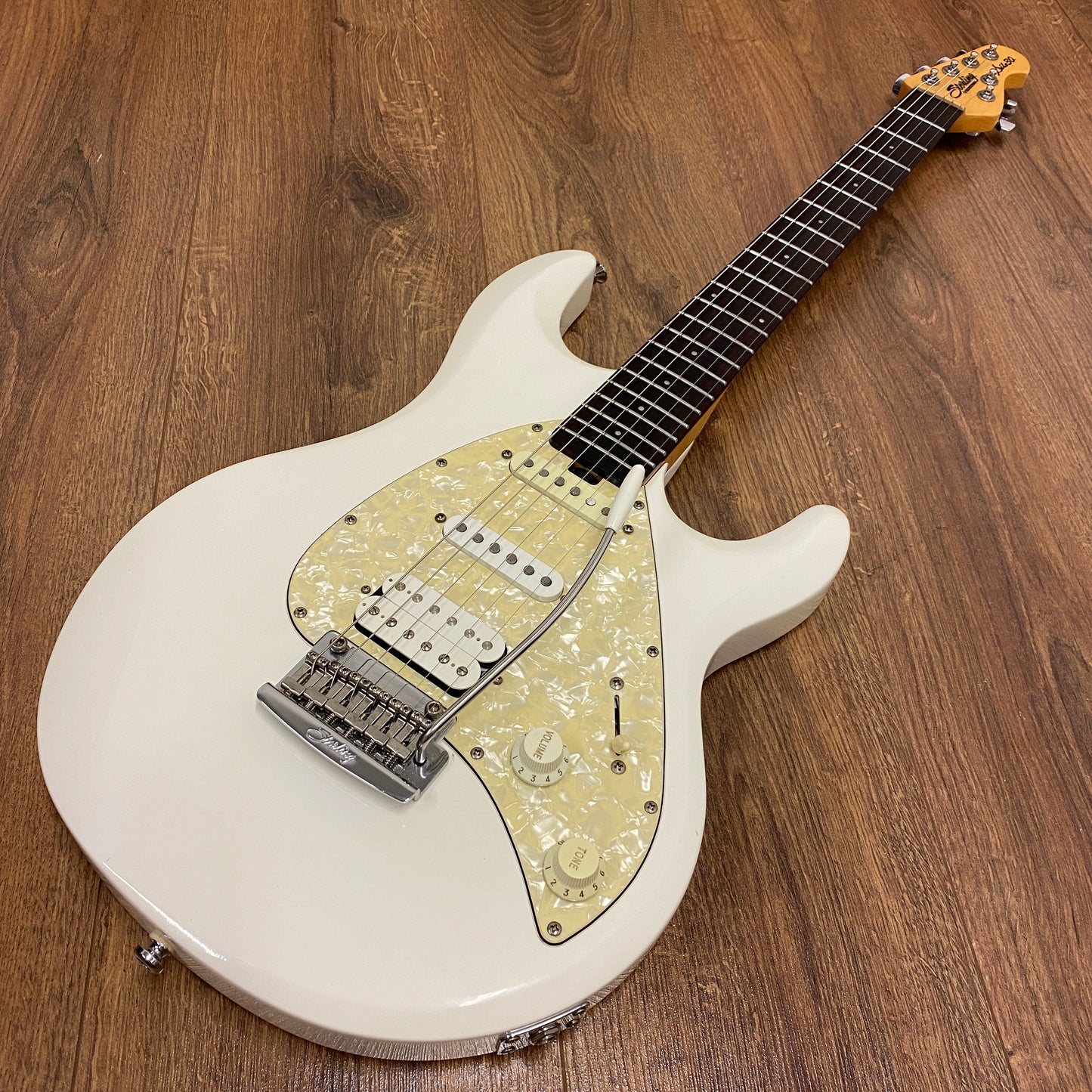 Pre-Owned Sterling Silo 30 - White