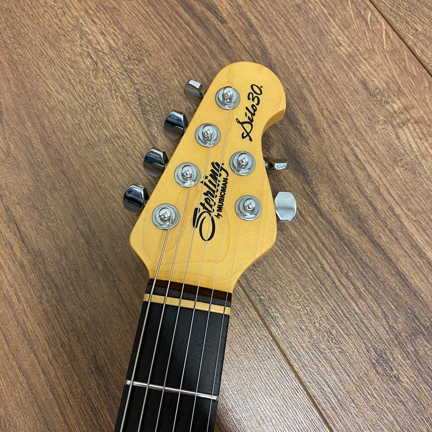 Pre-Owned Sterling Silo 30 - White