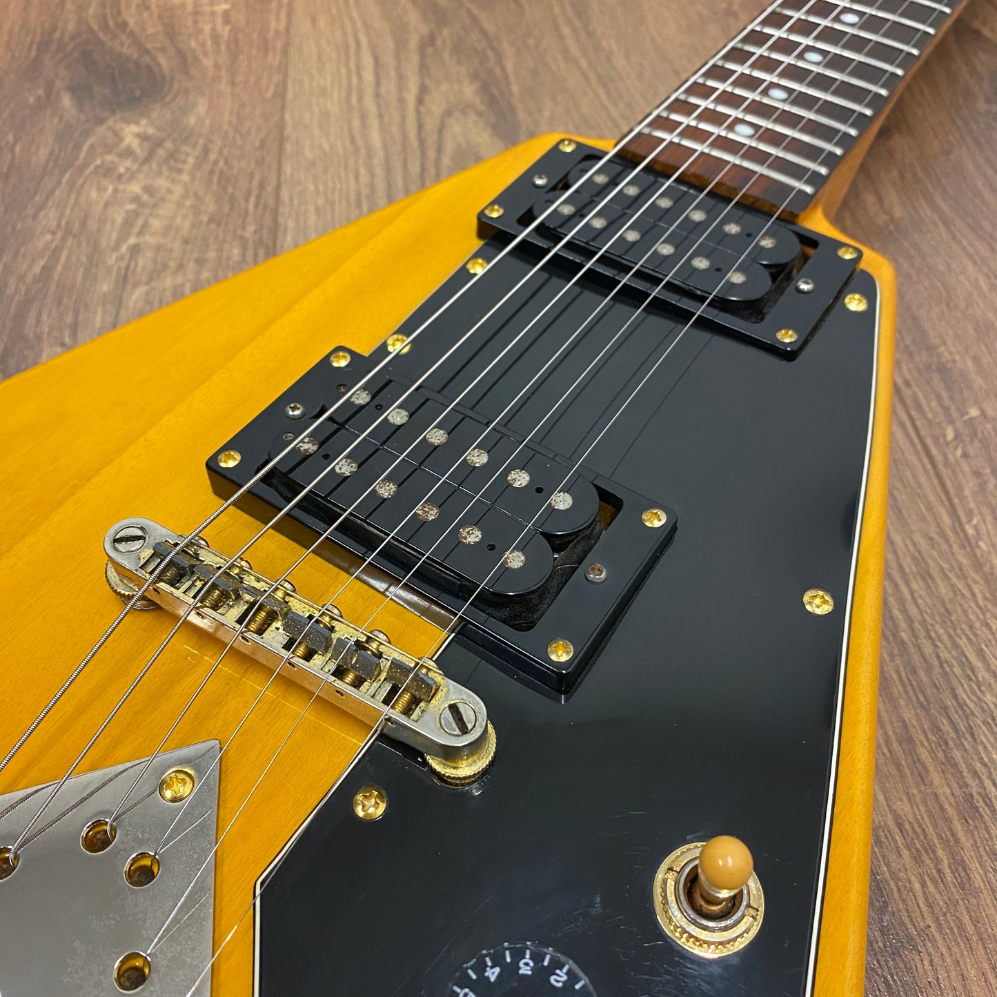 Pre-Owned Tokai '58 Flying V - Natural