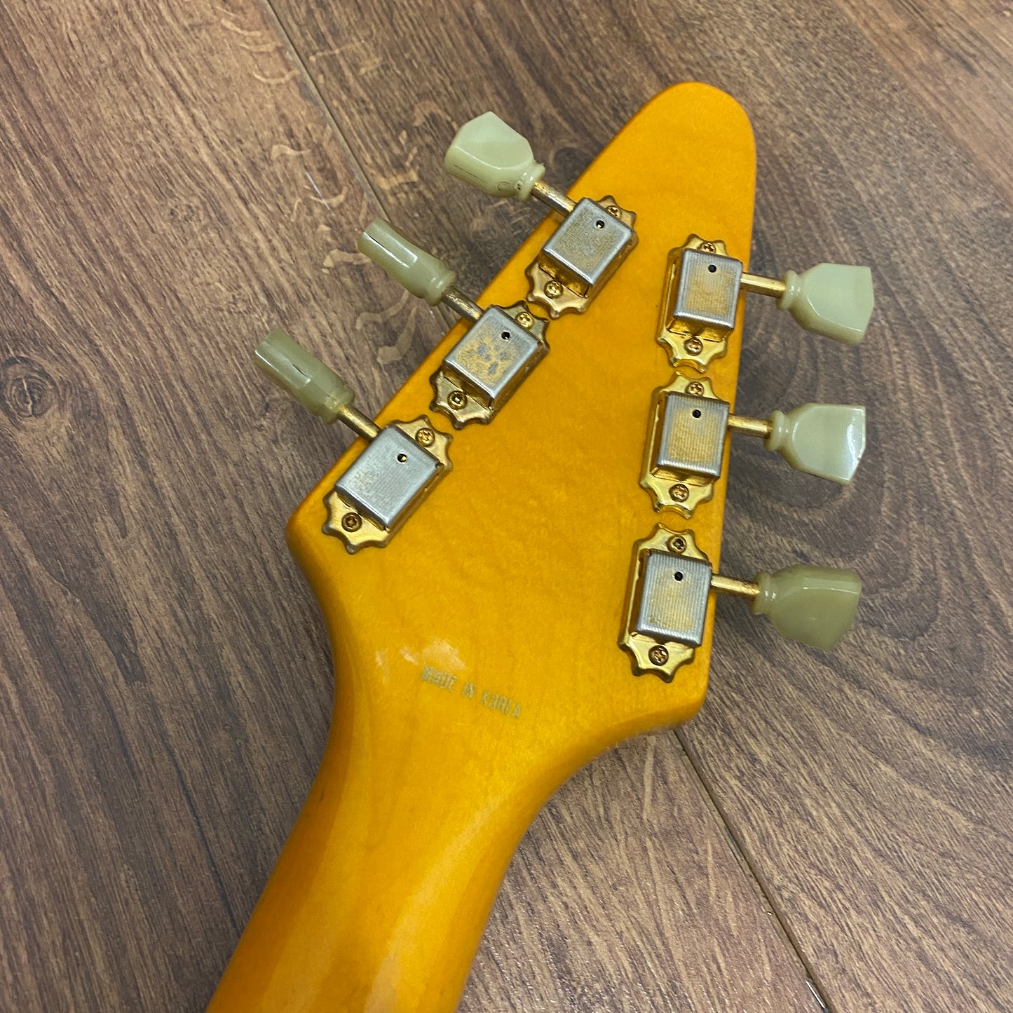 Pre-Owned Tokai '58 Flying V - Natural