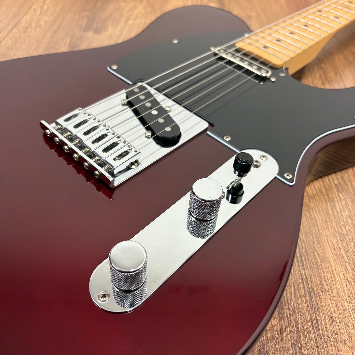 Pre-Owned Fender Mexican Standard Telecaster - Midnight Wine - 2007 - Upgraded