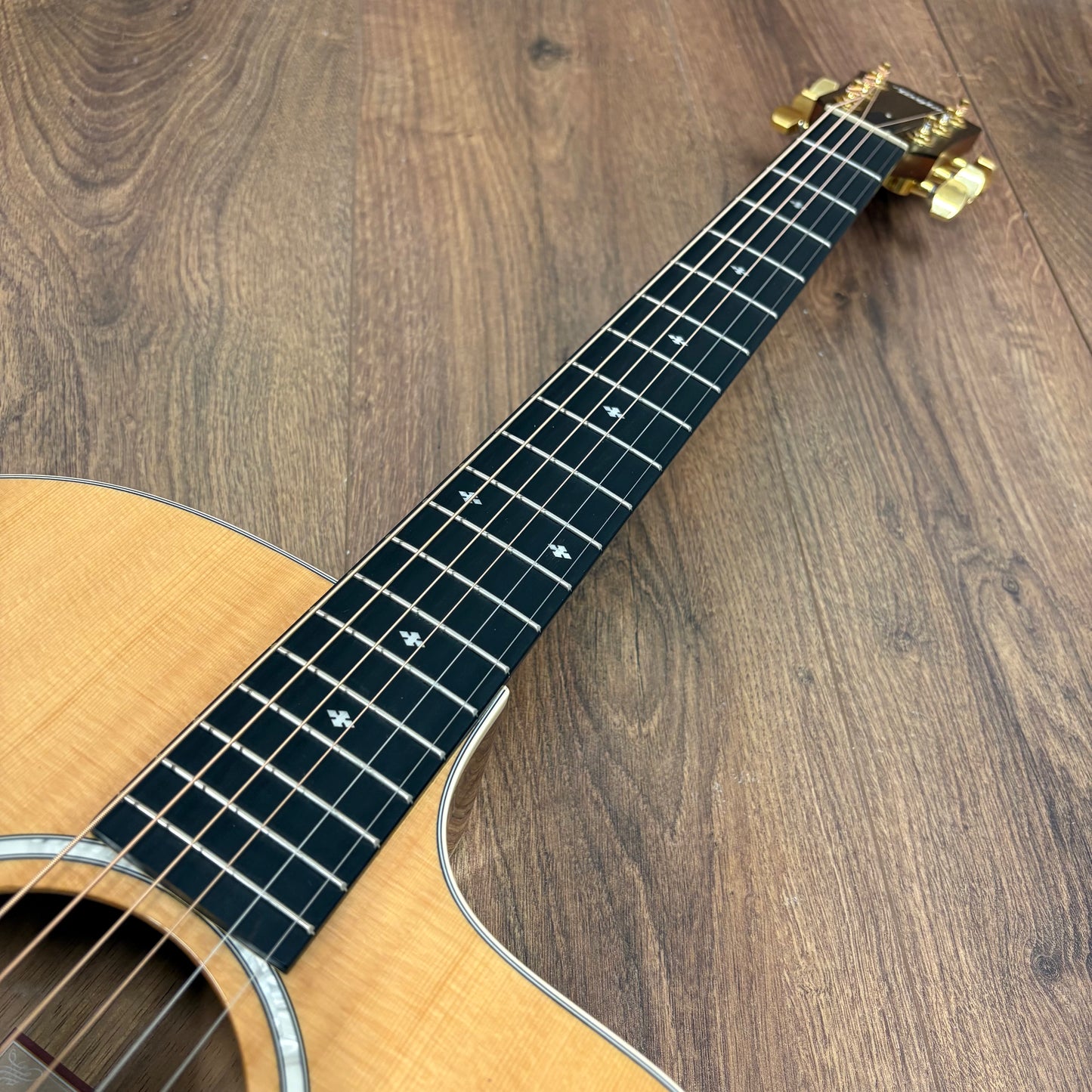 Pre-Owned Taylor 214ce-K DLX Grand Auditorium Electro Acoustic