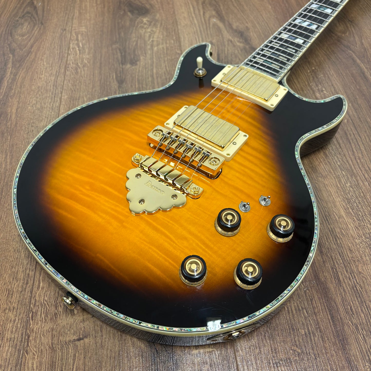 Pre-Owned Ibanez Artist Series AR720FM - Vintage Burst