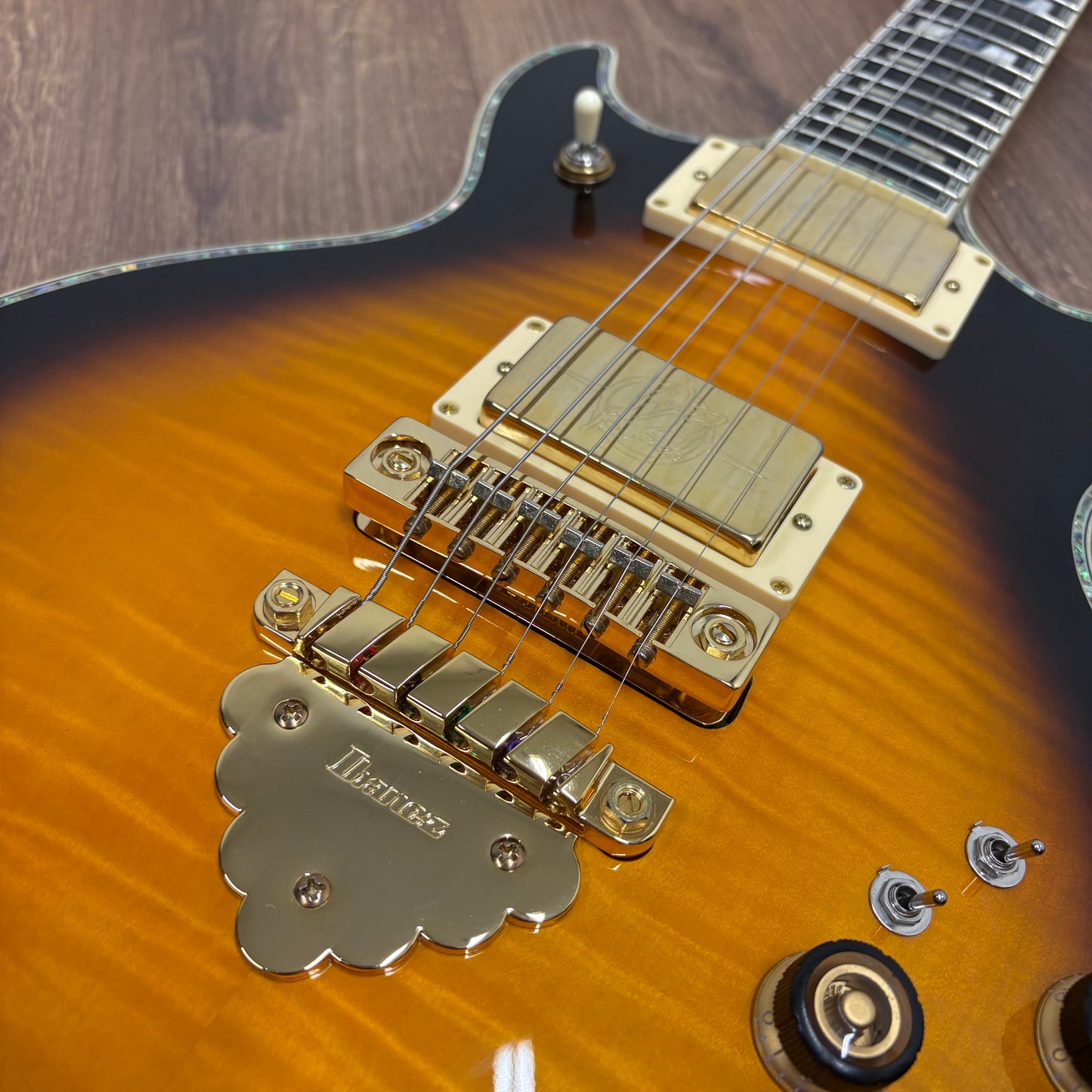 Pre-Owned Ibanez Artist Series AR720FM - Vintage Burst
