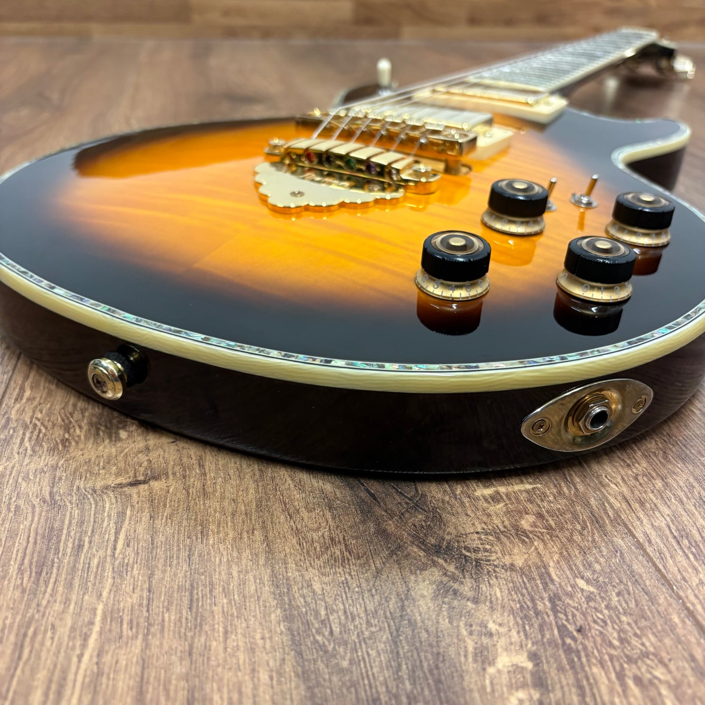 Pre-Owned Ibanez Artist Series AR720FM - Vintage Burst