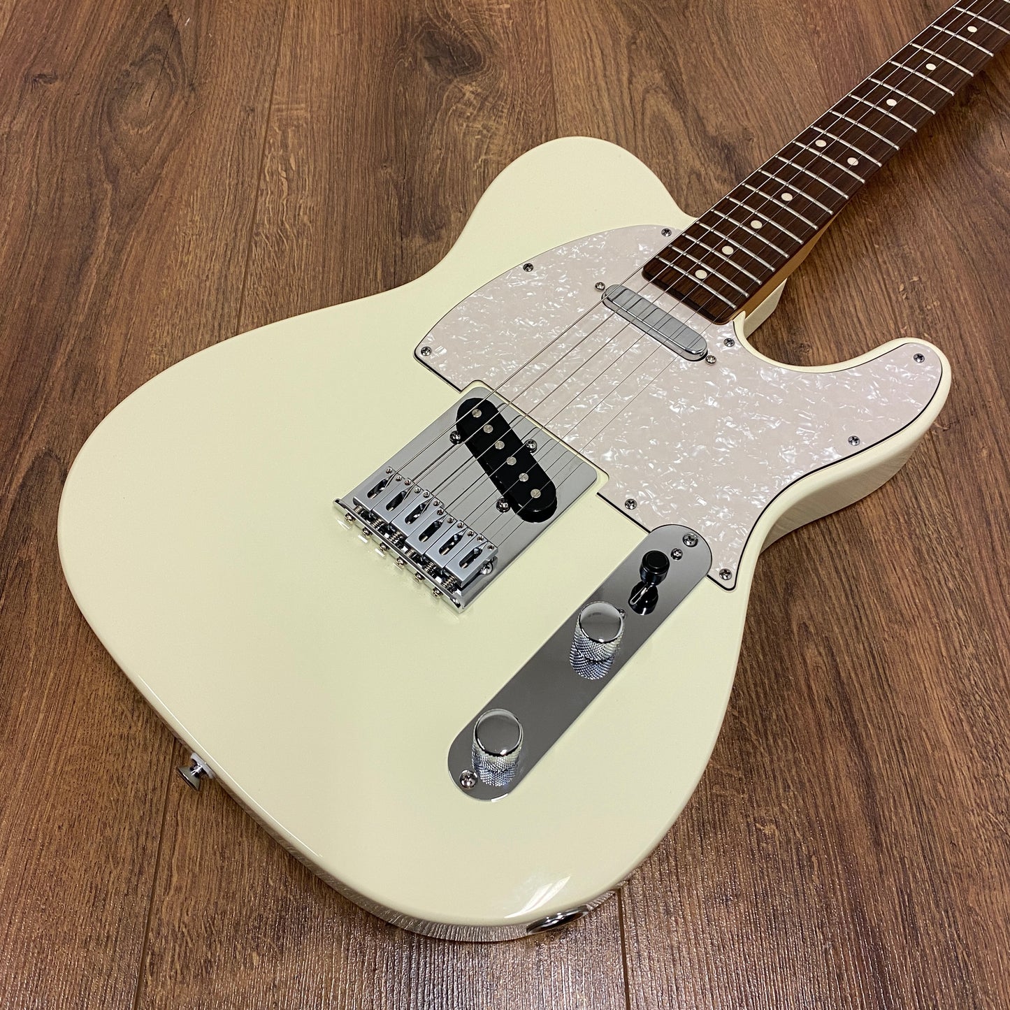 Pre-Owned Fender Standard Telecaster - Olympic White - 2025