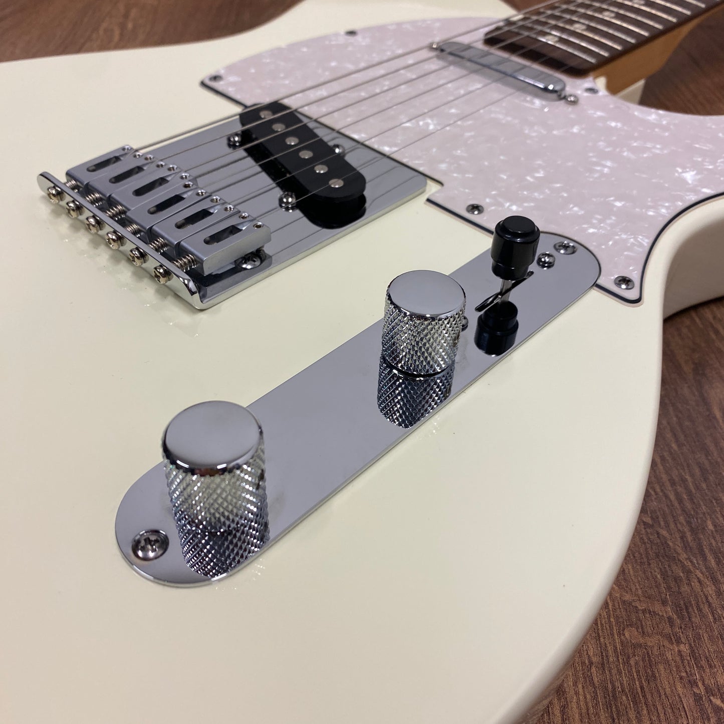 Pre-Owned Fender Standard Telecaster - Olympic White - 2025