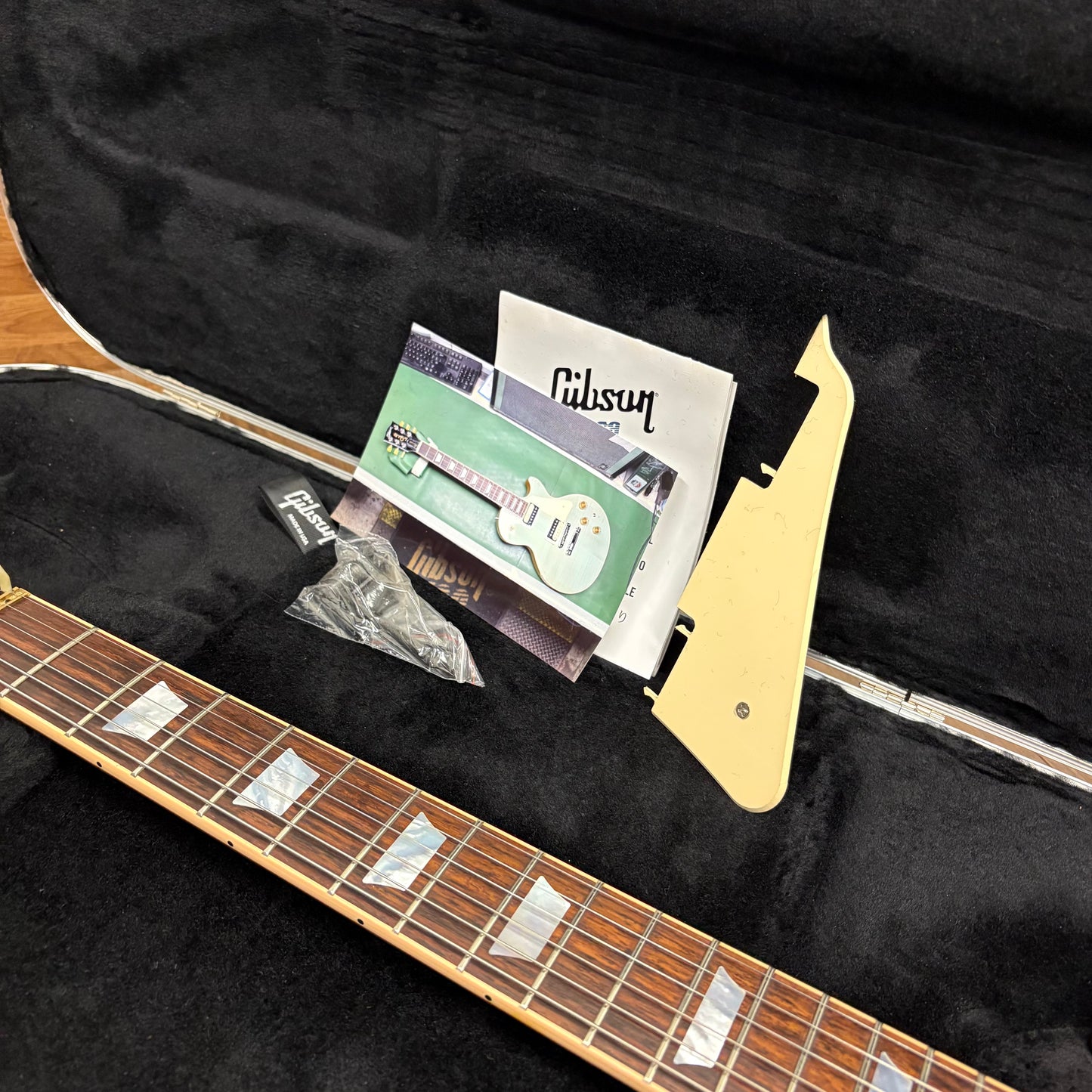Pre-Owned Gibson Les Paul Classic - Sea Foam Green - 2015