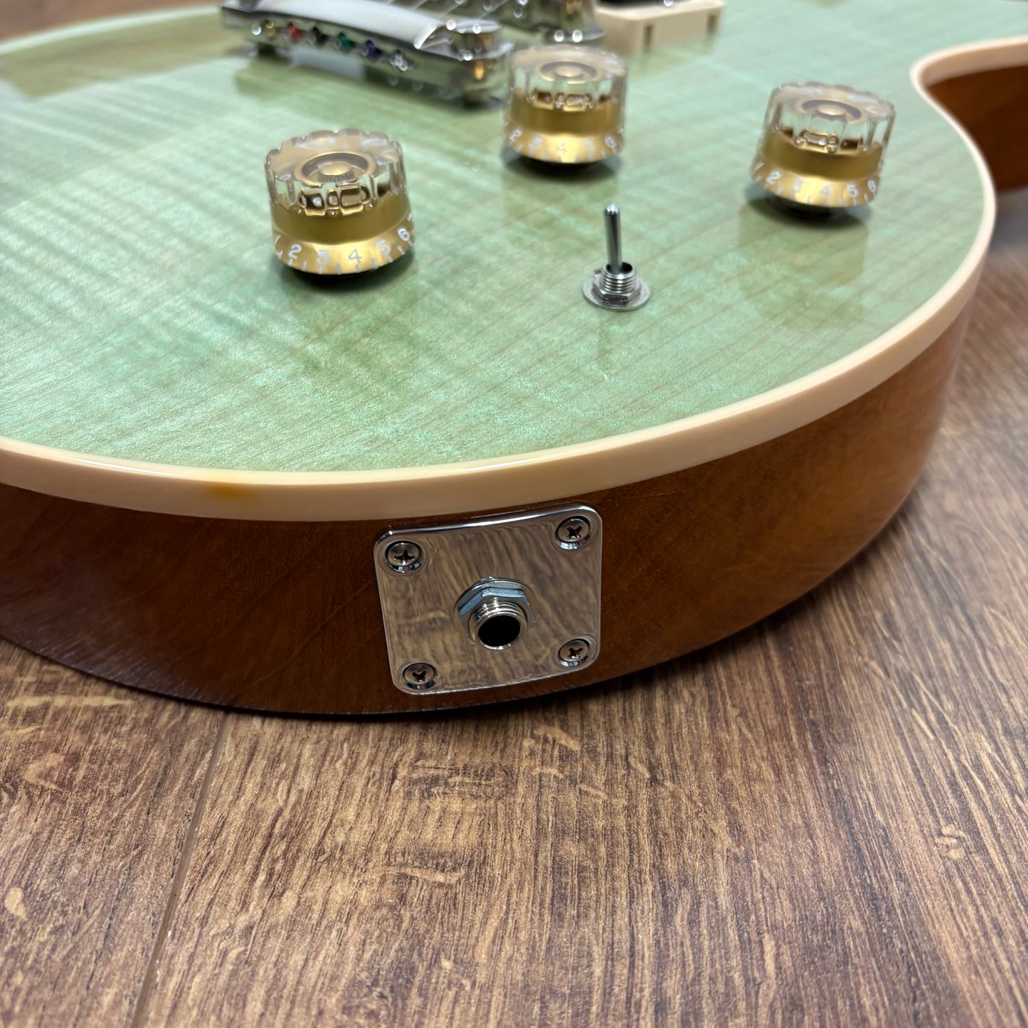 Pre-Owned Gibson Les Paul Classic - Sea Foam Green - 2015