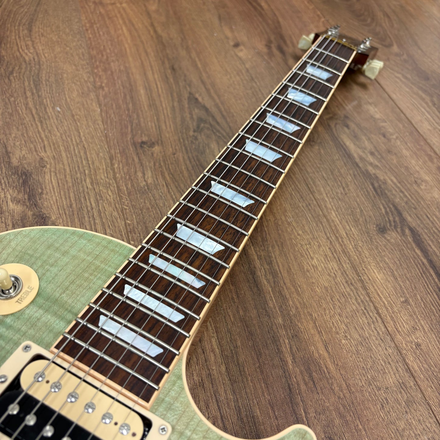 Pre-Owned Gibson Les Paul Classic - Sea Foam Green - 2015