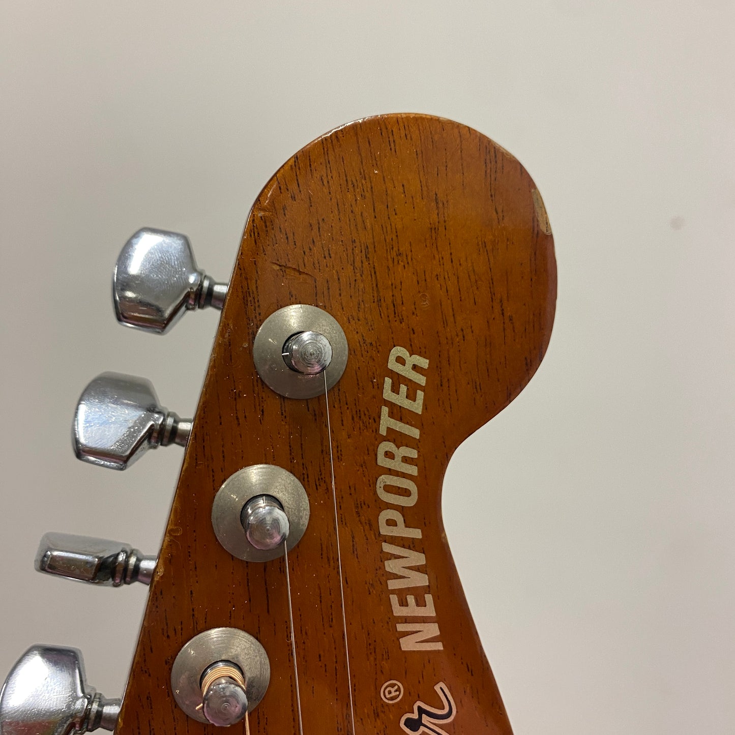 Pre-Owned Fender Newporter - Mahogany - 1981