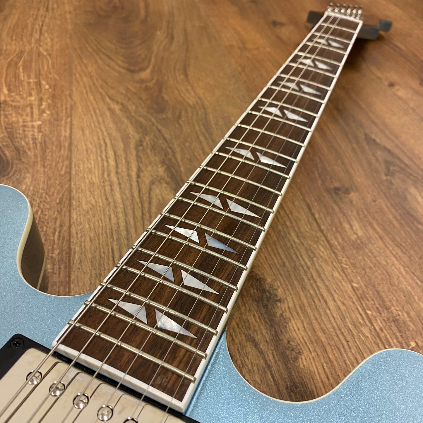 Pre-Owned Epiphone DG-335 Dave Grohl - Pelham Blue