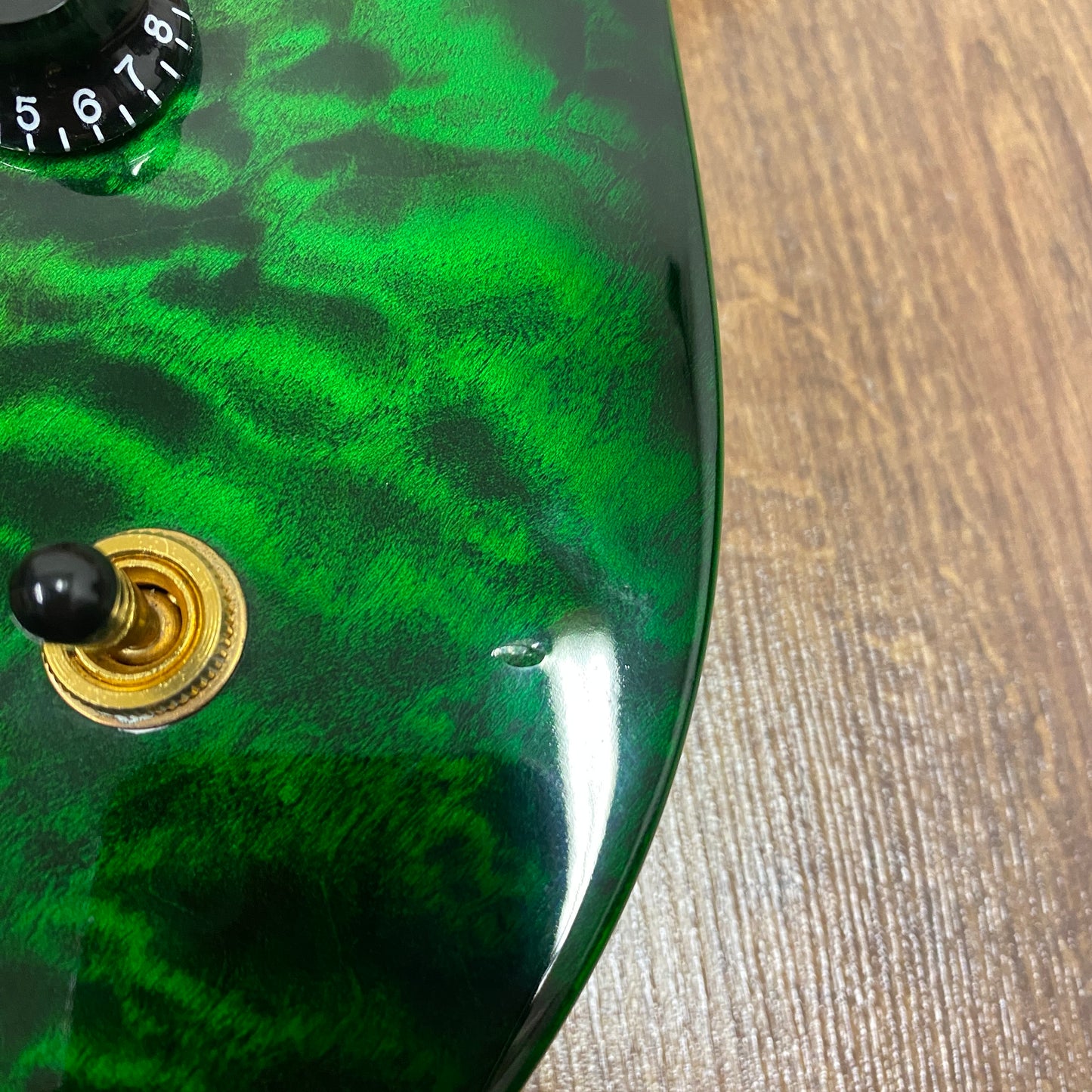 Pre-Owned Indie Shape Tribal Custom - Green Flame