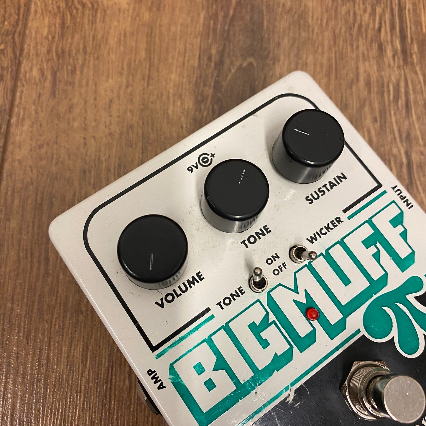 Pre-Owned Electro-Harmonix Big Muff Pi with Tone Wicker Fuzz Pedal