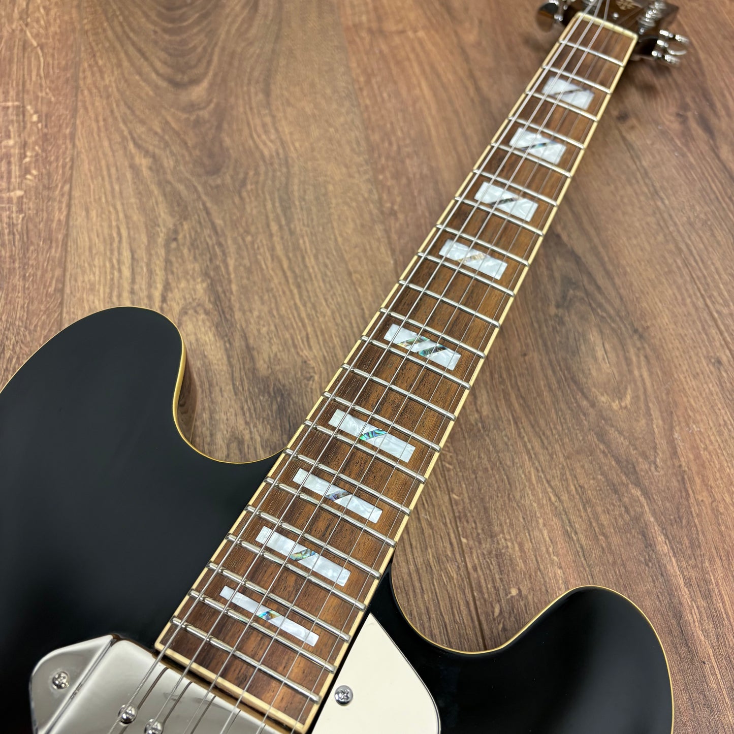 Pre-Owned Vintage VSA590 - Sunburst