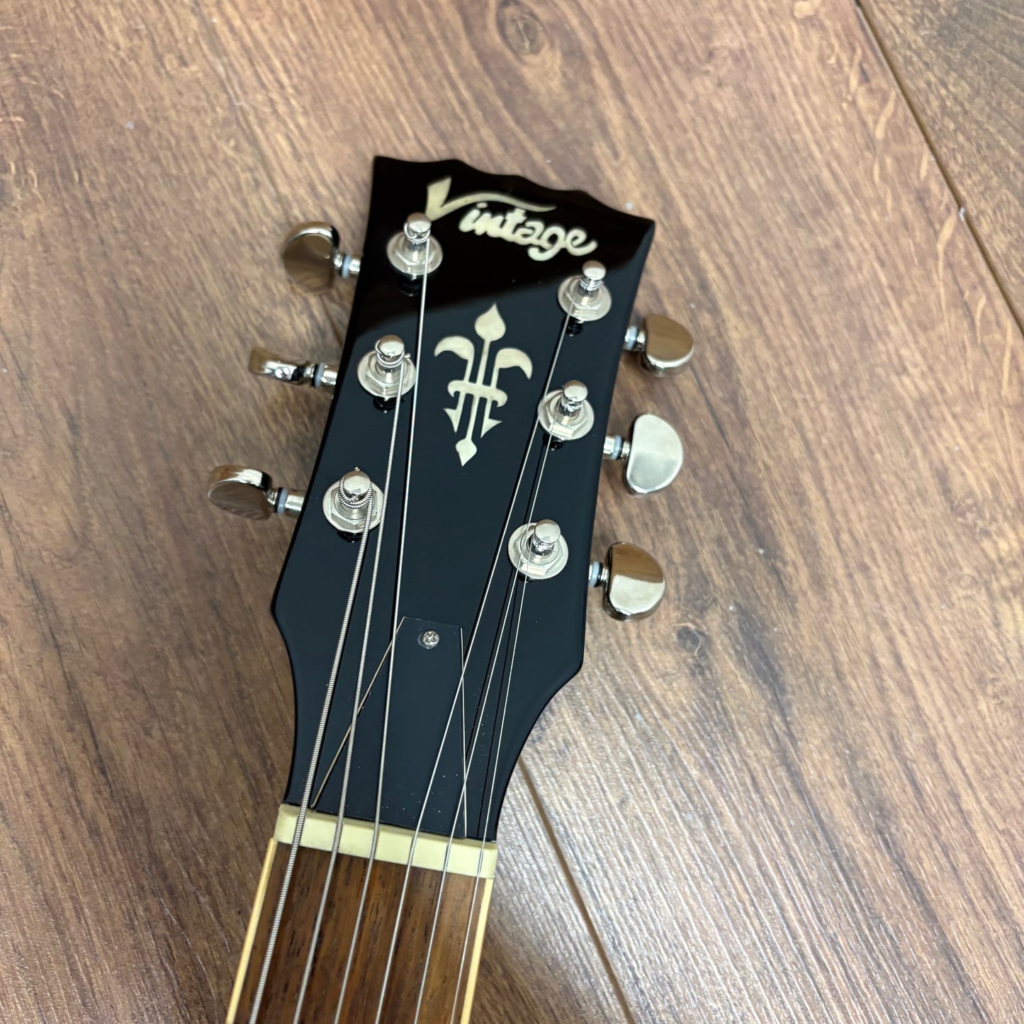 Pre-Owned Vintage VSA590 - Sunburst