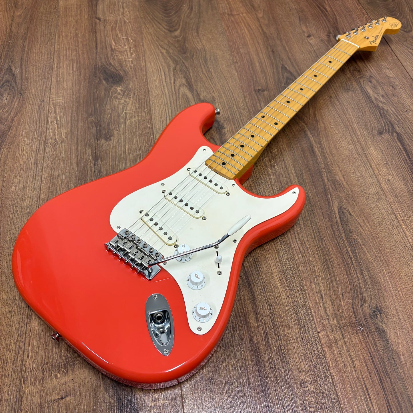 Pre-Owned Fender CIJ Hank Marvin Stratocaster - Fiesta Red - 1997