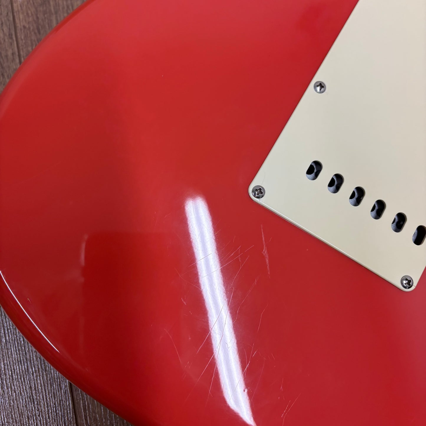 Pre-Owned Fender CIJ Hank Marvin Stratocaster - Fiesta Red - 1997