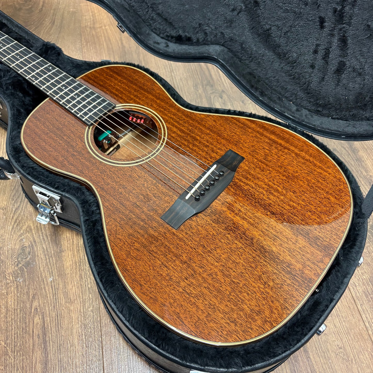 Pre-Owned Auden Marlow Parlour Electro-Acoustic -  Mahogany