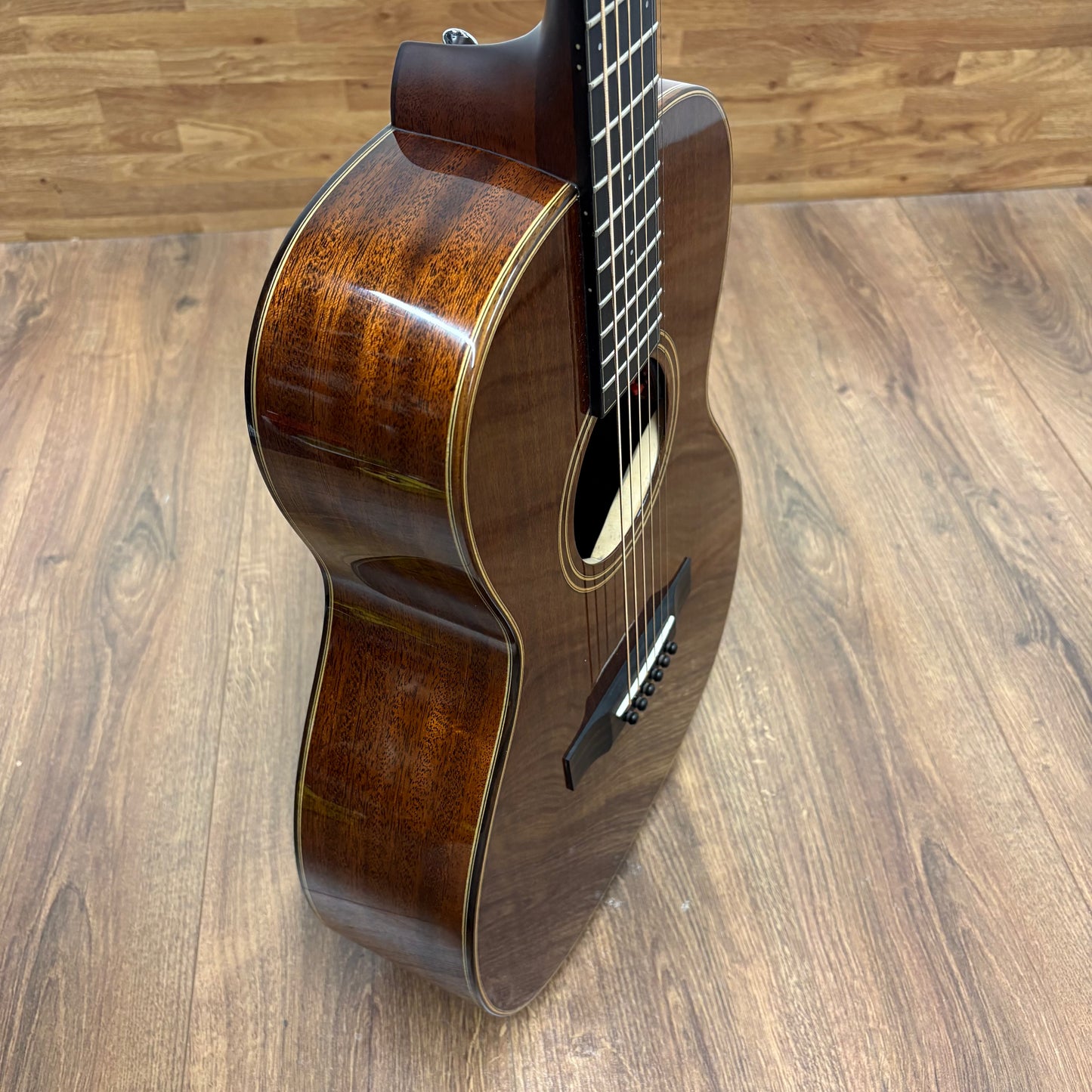 Pre-Owned Auden Marlow Parlour Electro-Acoustic -  Mahogany