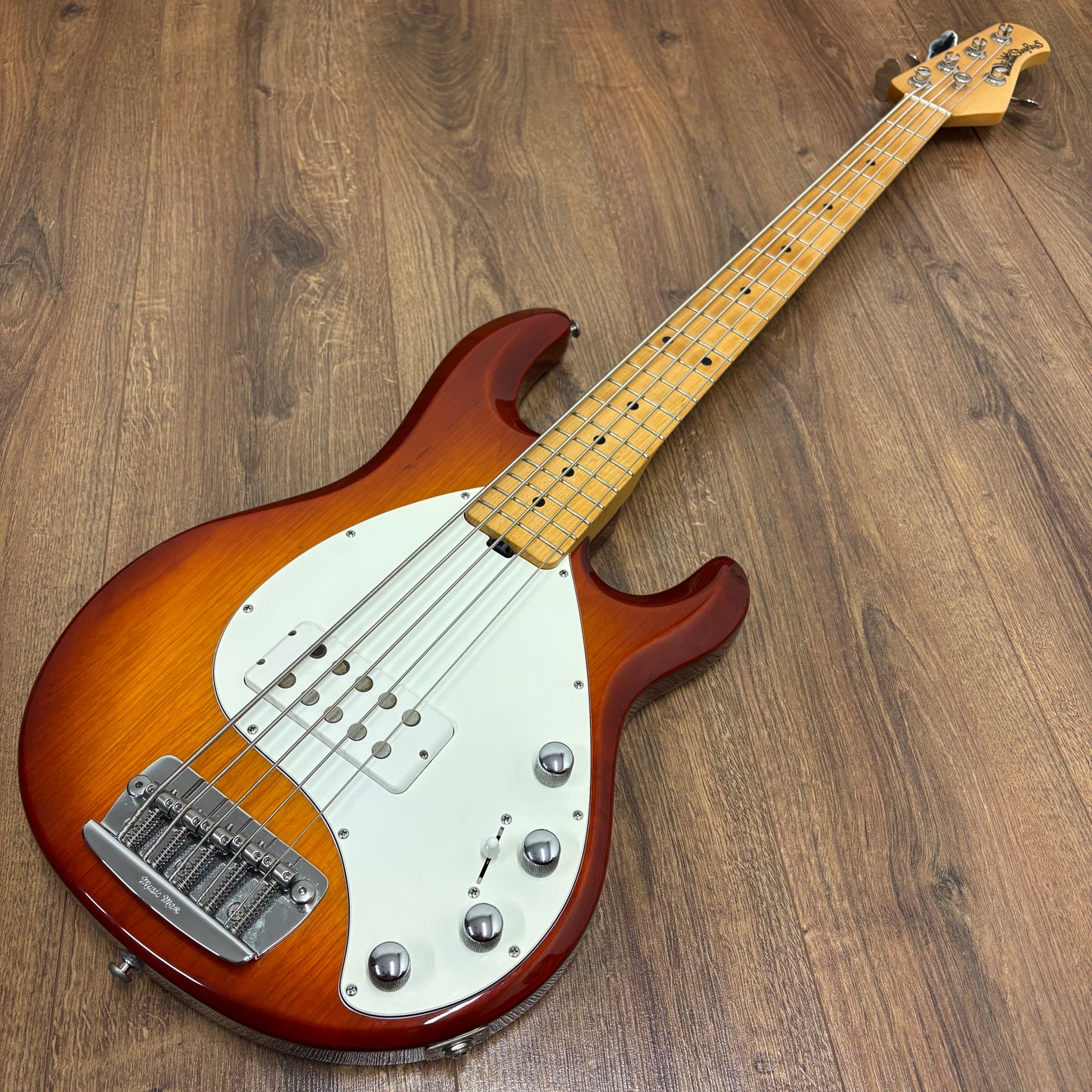 Pre-Owned Ernie Ball Musicman Stingray 5 - Honeyburst - 2005
