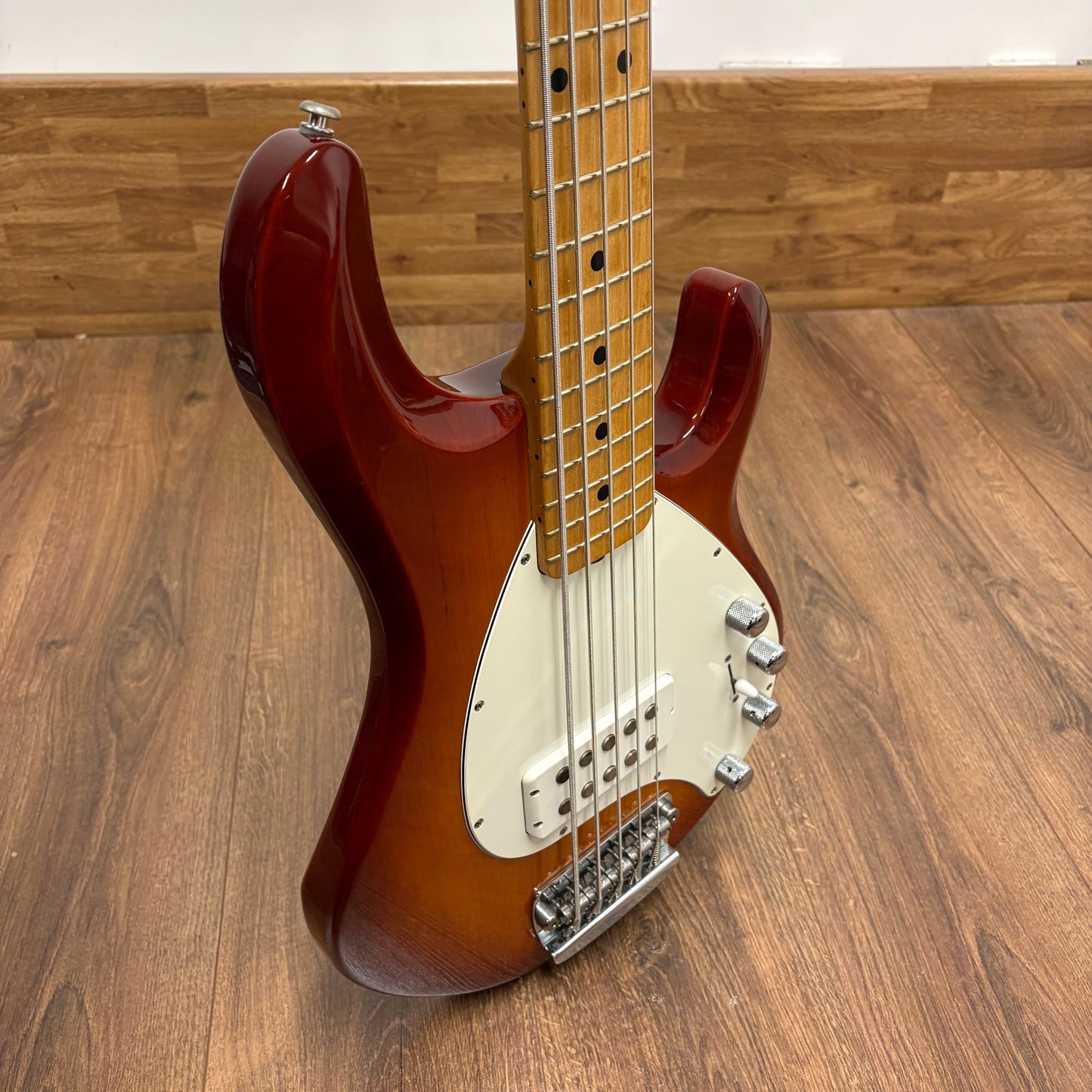 Pre-Owned Ernie Ball Musicman Stingray 5 - Honeyburst - 2005