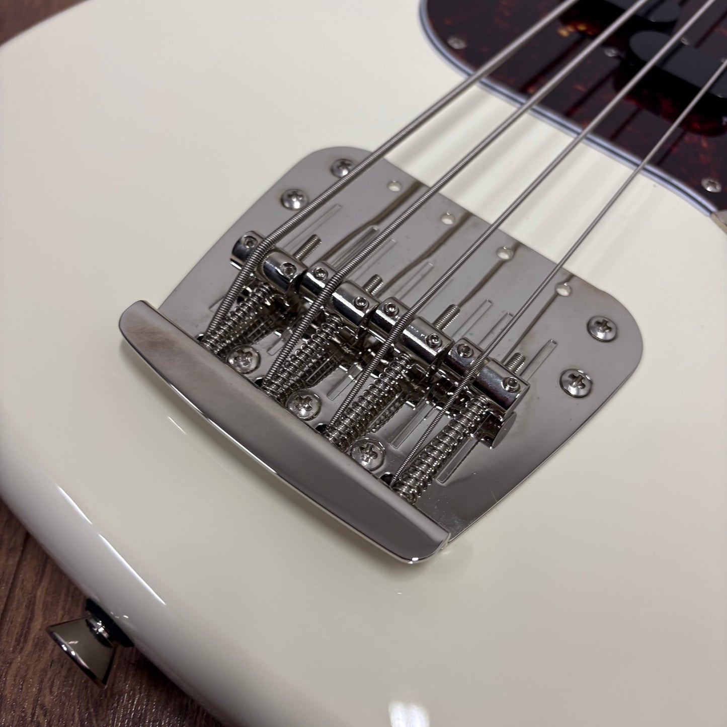 Pre-Owned Squier Classic Vibe '60s Mustang Bass - Olympic White