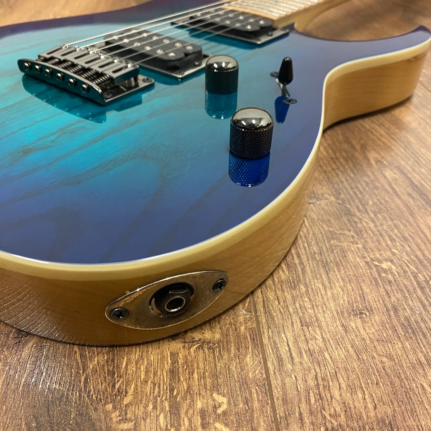 Pre-Owned Ibanez RG42 1AHM-BMT - Blue Moon Burst