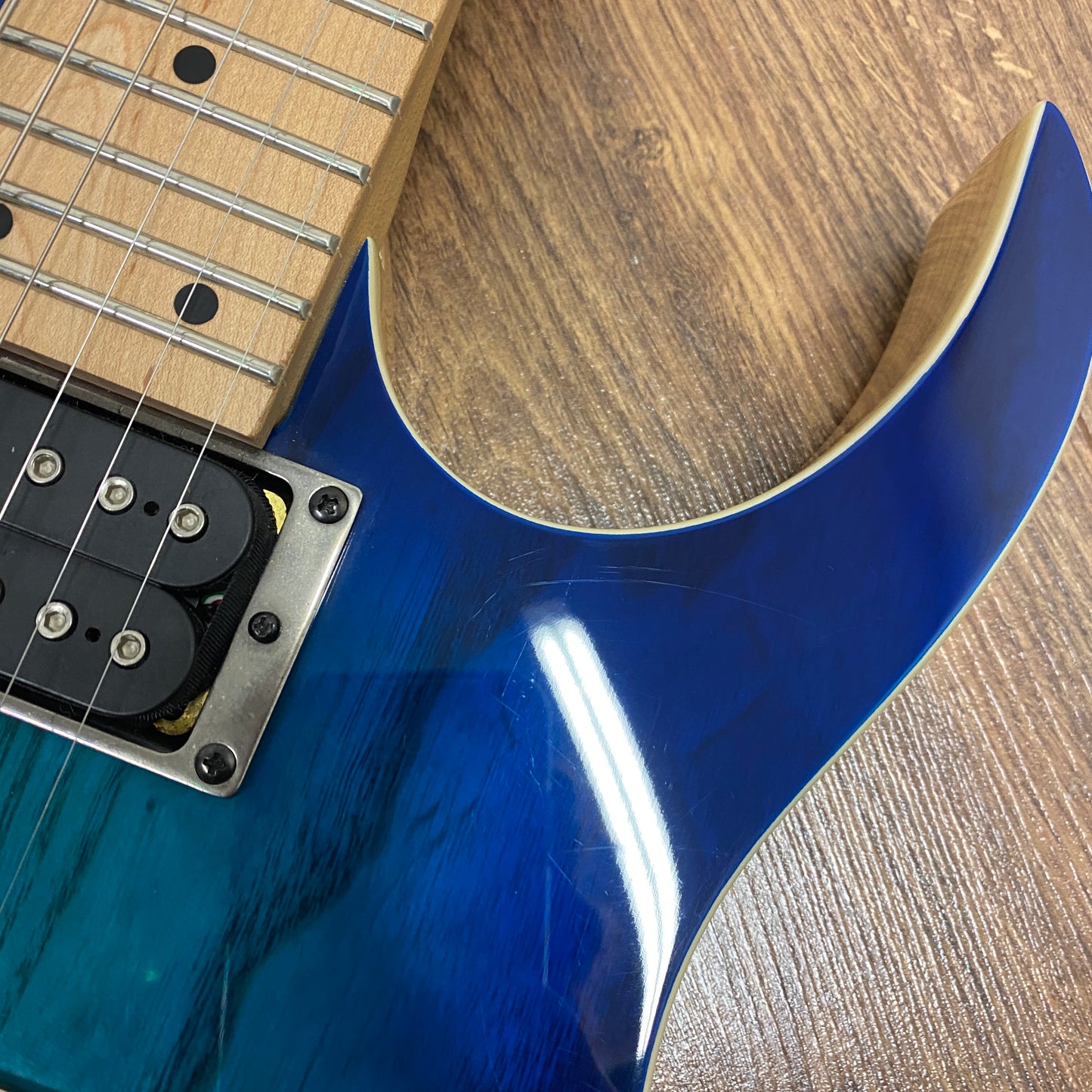 Pre-Owned Ibanez RG42 1AHM-BMT - Blue Moon Burst