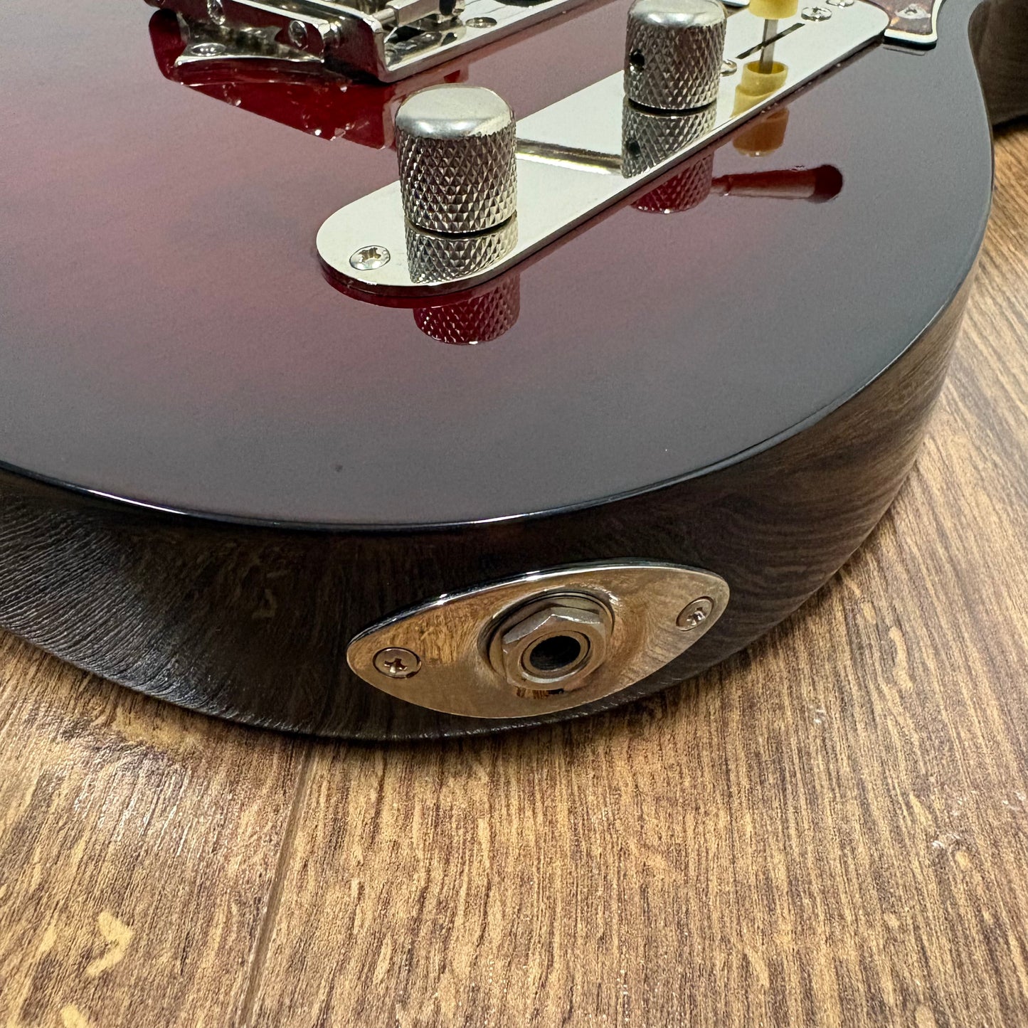 Pre-Owned Tradition Jerry Reid Classic "T-Type" - Burgundy Burst