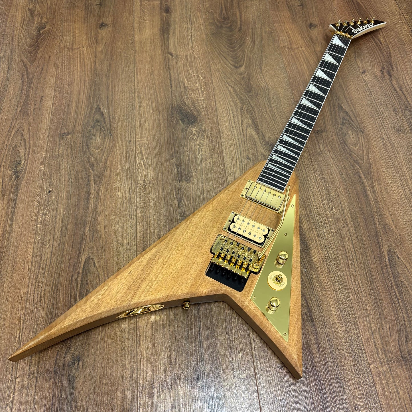 Pre-Owned Jackson JS Series Rhoads MAH JS32 *Upgraded* - Natural