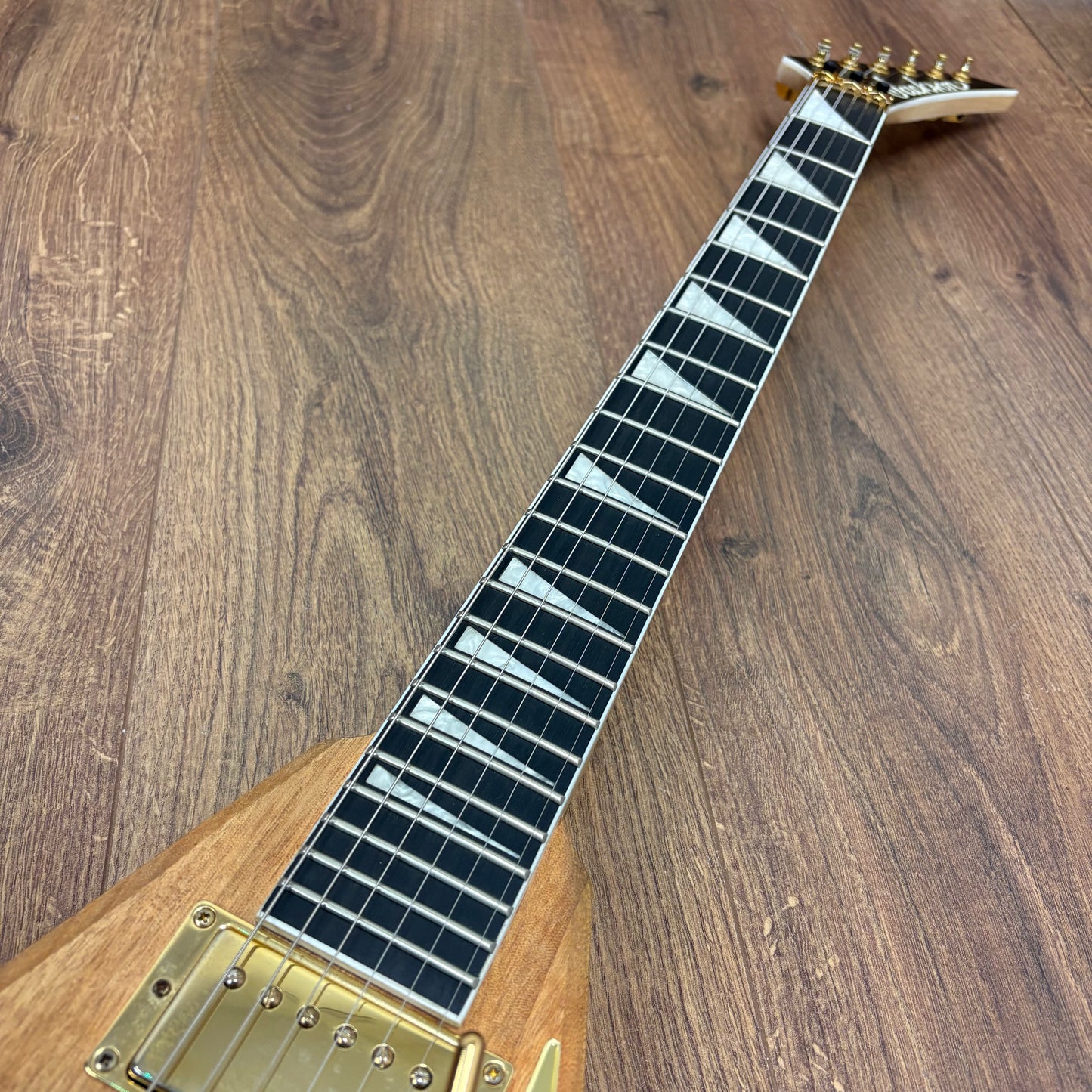 Pre-Owned Jackson JS Series Rhoads MAH JS32 *Upgraded* - Natural