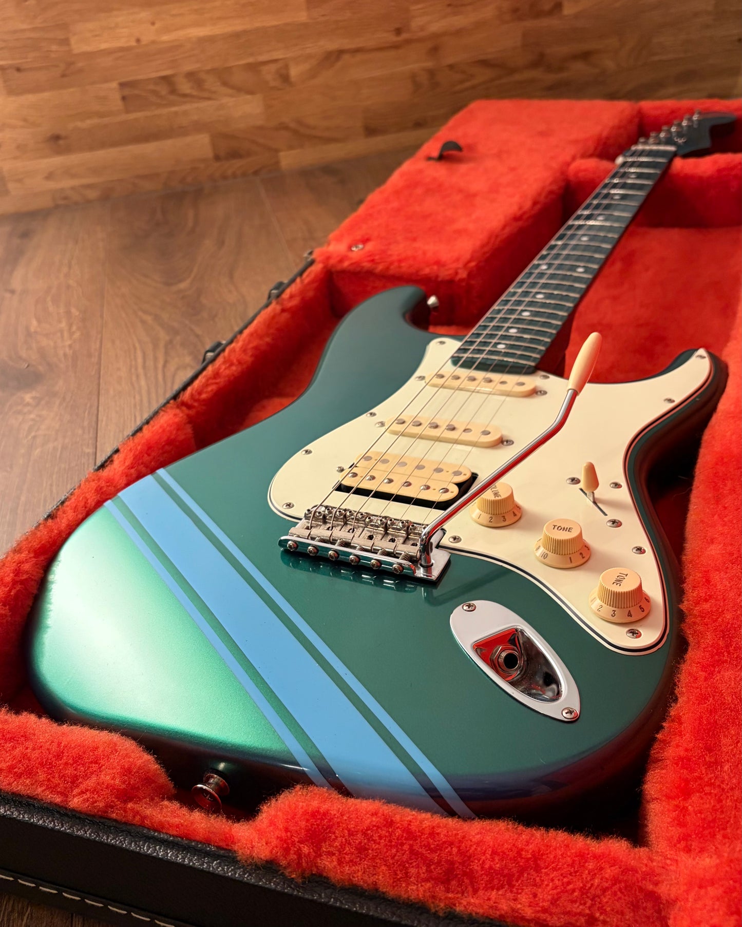 Pre-Owned Fender MIJ STR-ALLVC BTP Stratocaster - Blue Purple Flip-Flop