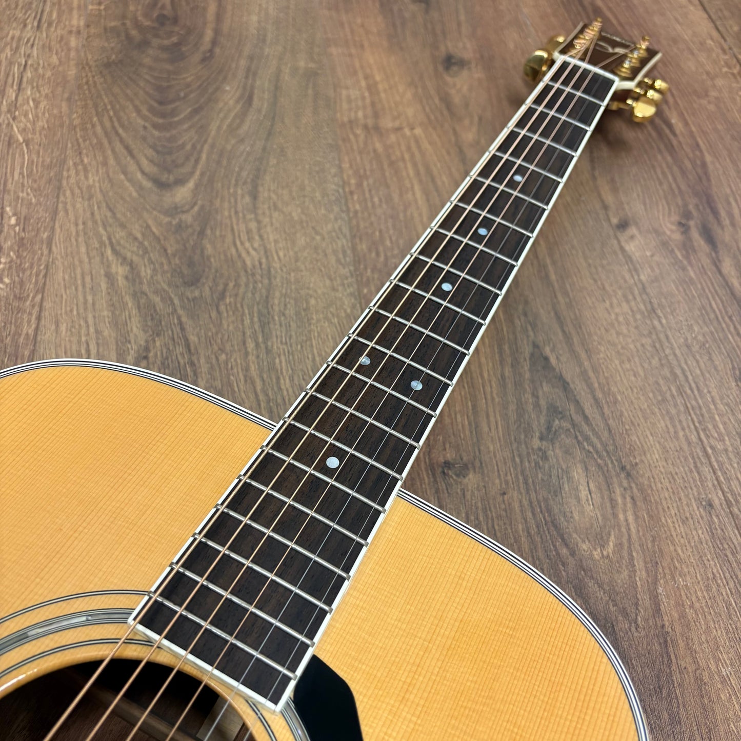 Pre-Owned Yamaha FG433S w/ Gator Hard Case