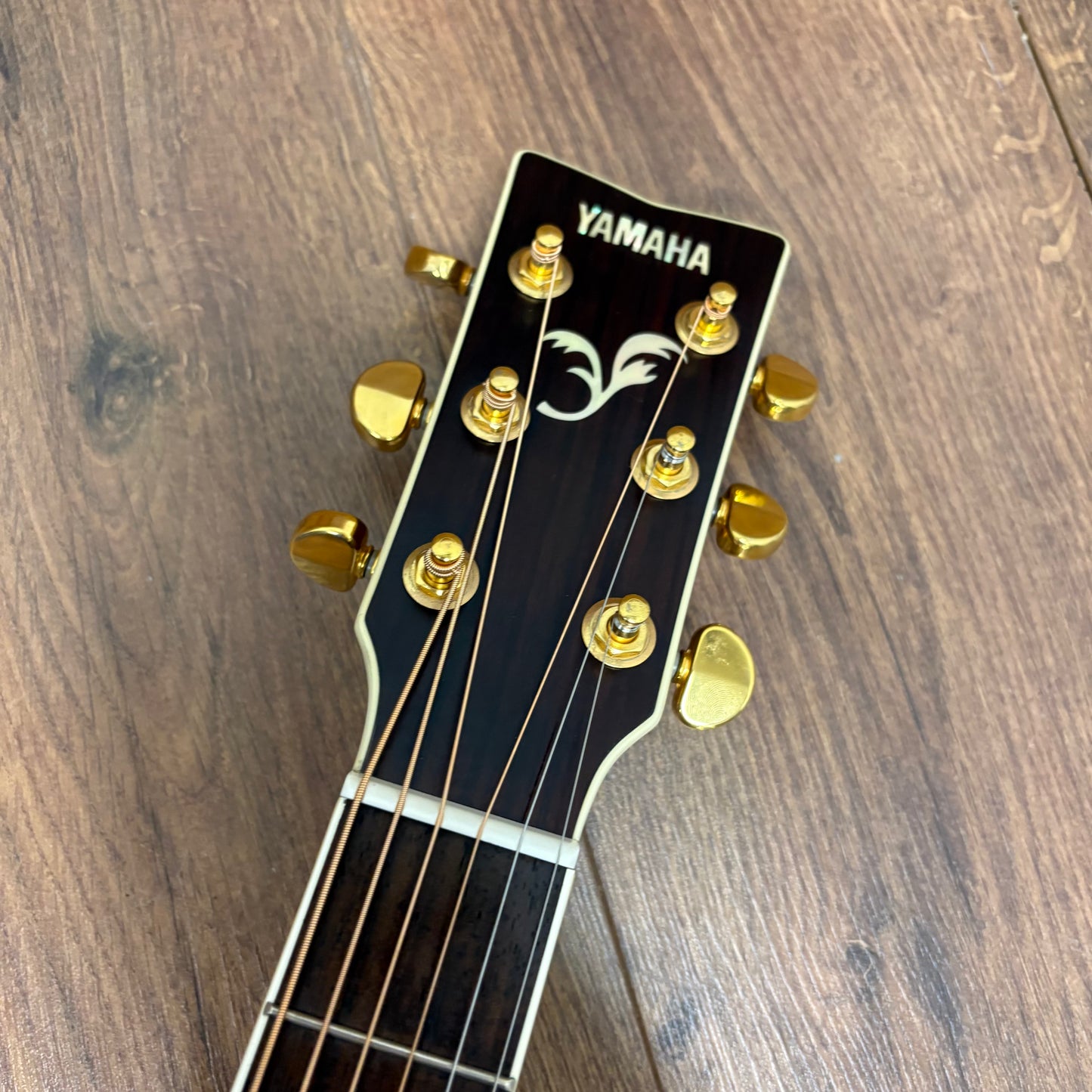 Pre-Owned Yamaha FG433S w/ Gator Hard Case