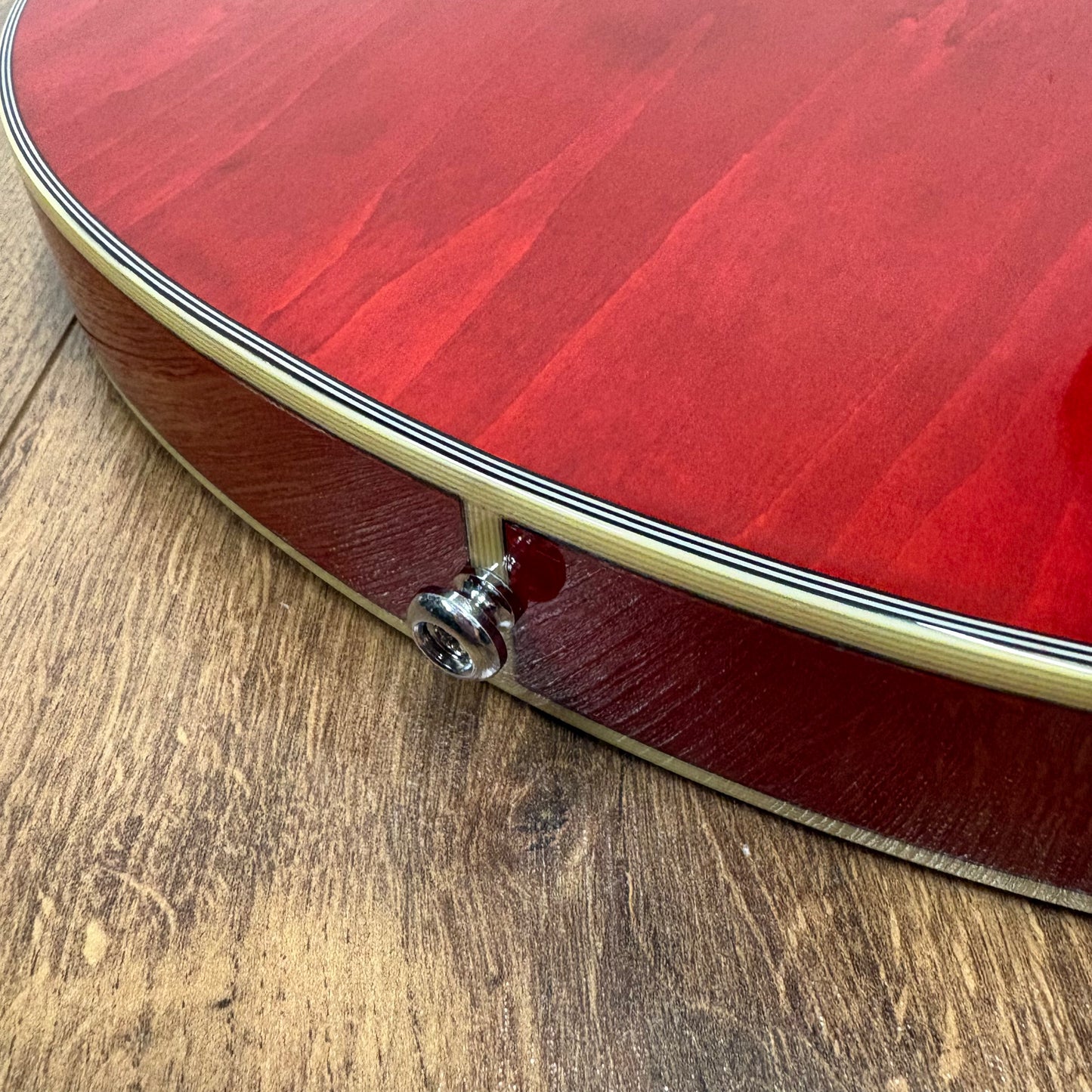 Pre-Owned Eastman T386 - Red
