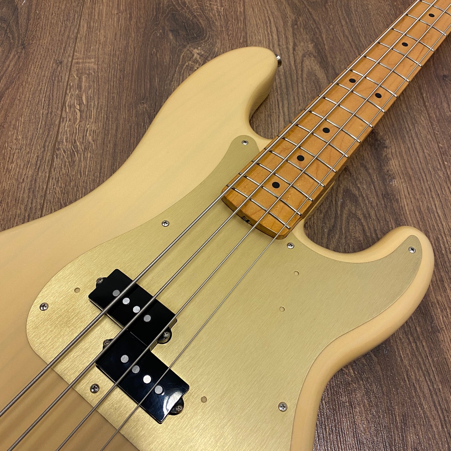 Pre-Owned Fender Classic Series '50s Precision Bass - Honey Blonde