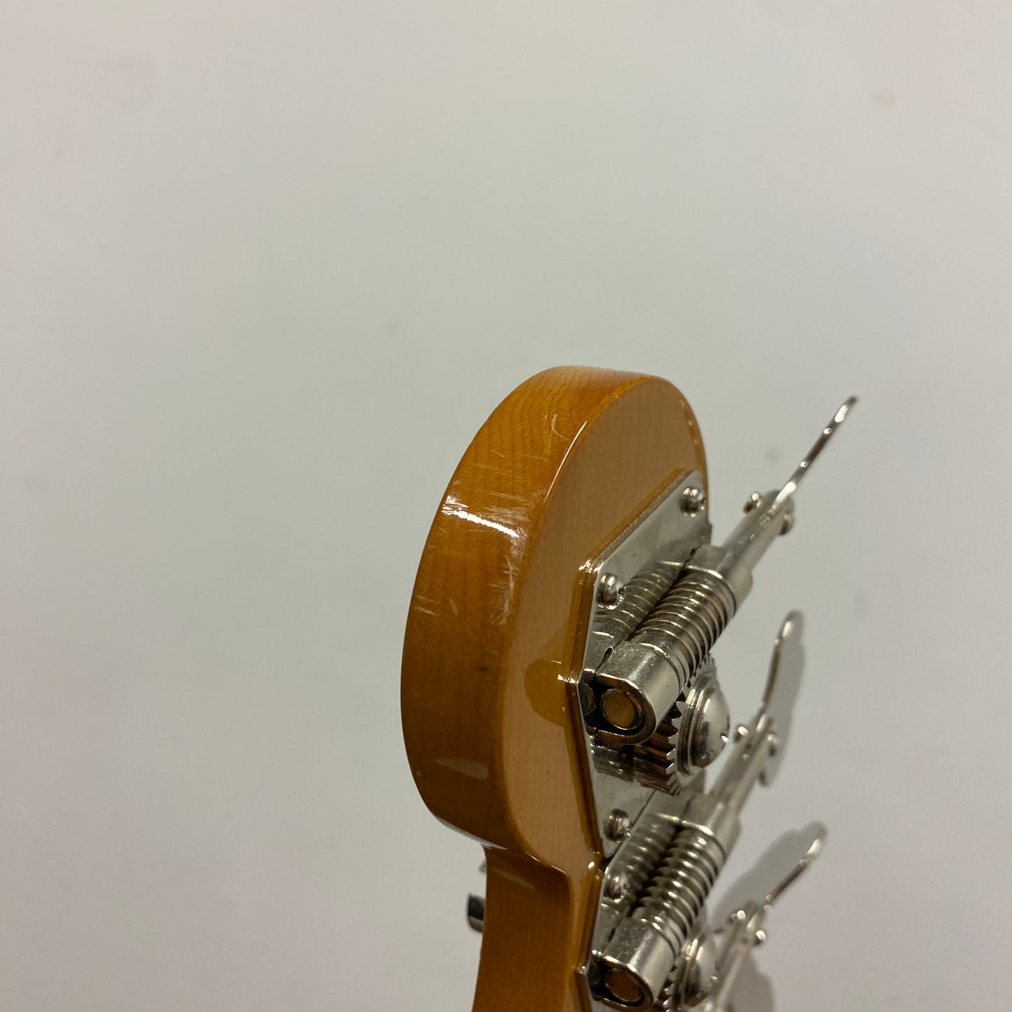 Pre-Owned Fender Classic Series '50s Precision Bass - Honey Blonde