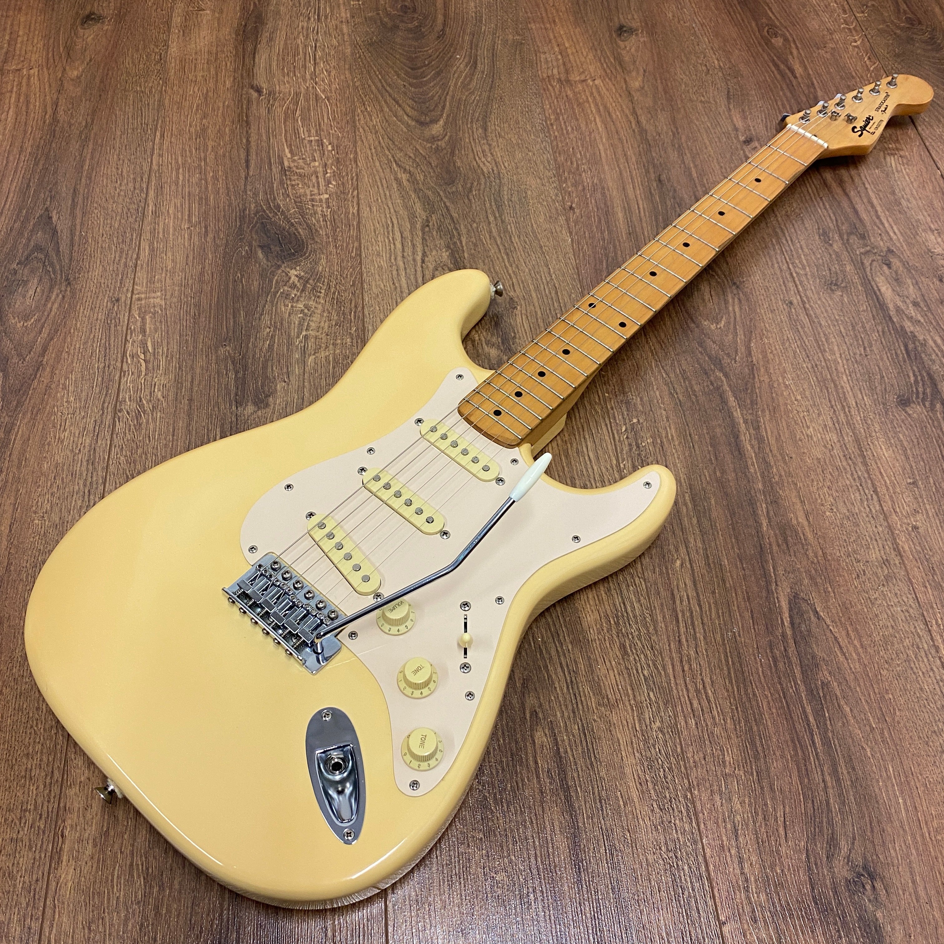 【中古】 Guitar Vintage V100AFD Reissued Electric Guitar ~ Left Hand Flamed