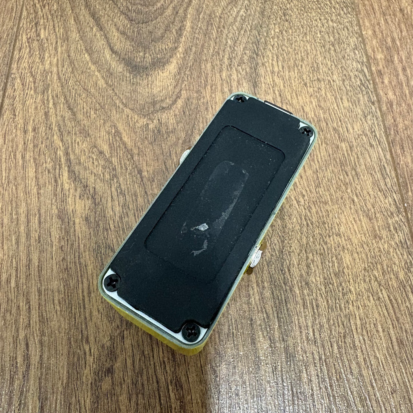 Pre-Owned Donner Yellow Fall Delay