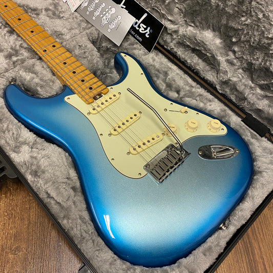 Pre-Owned Fender American Elite Stratocaster - Skyburst - 2016