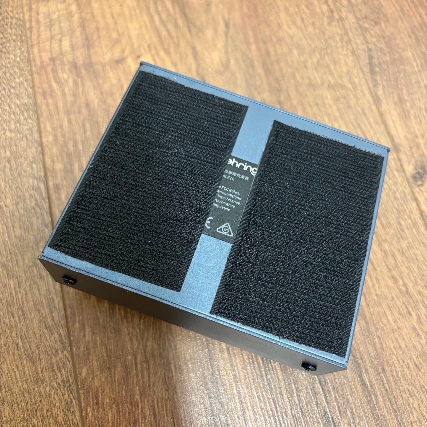 Pre-Owned Behringer 69 Vibe Pedal