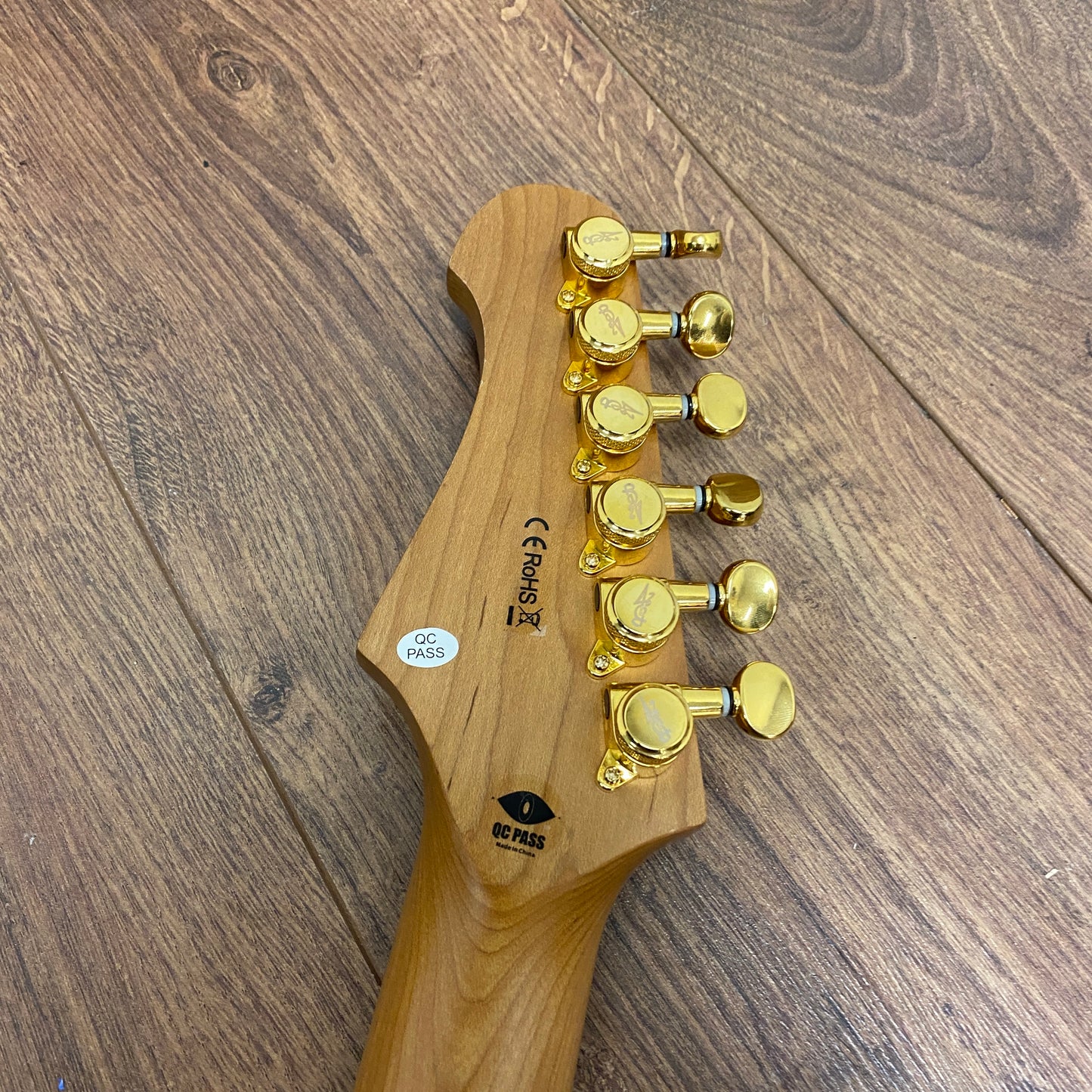 Pre-Owned JET Guitars JS-380 - Red