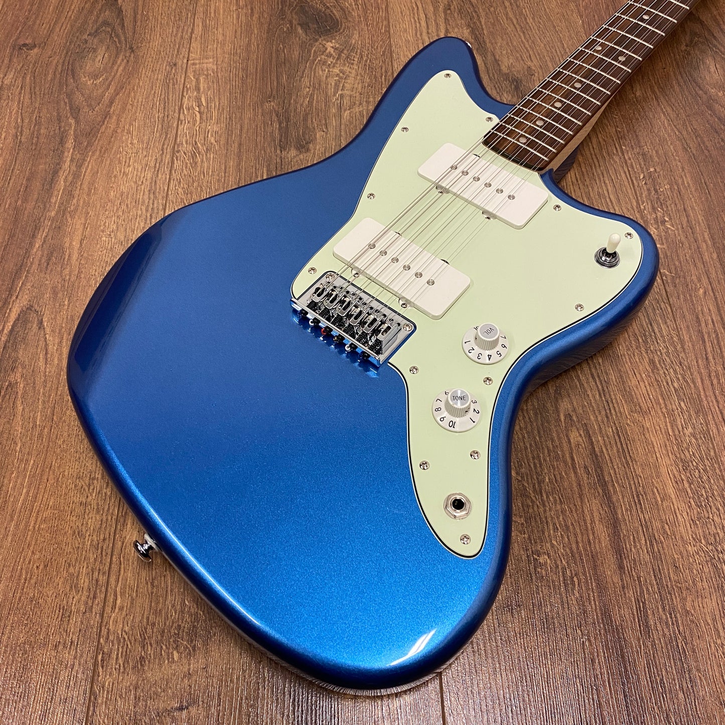 Pre-Owned Squier Paranormal Jazzmaster 12-String - Lake Placid Blue