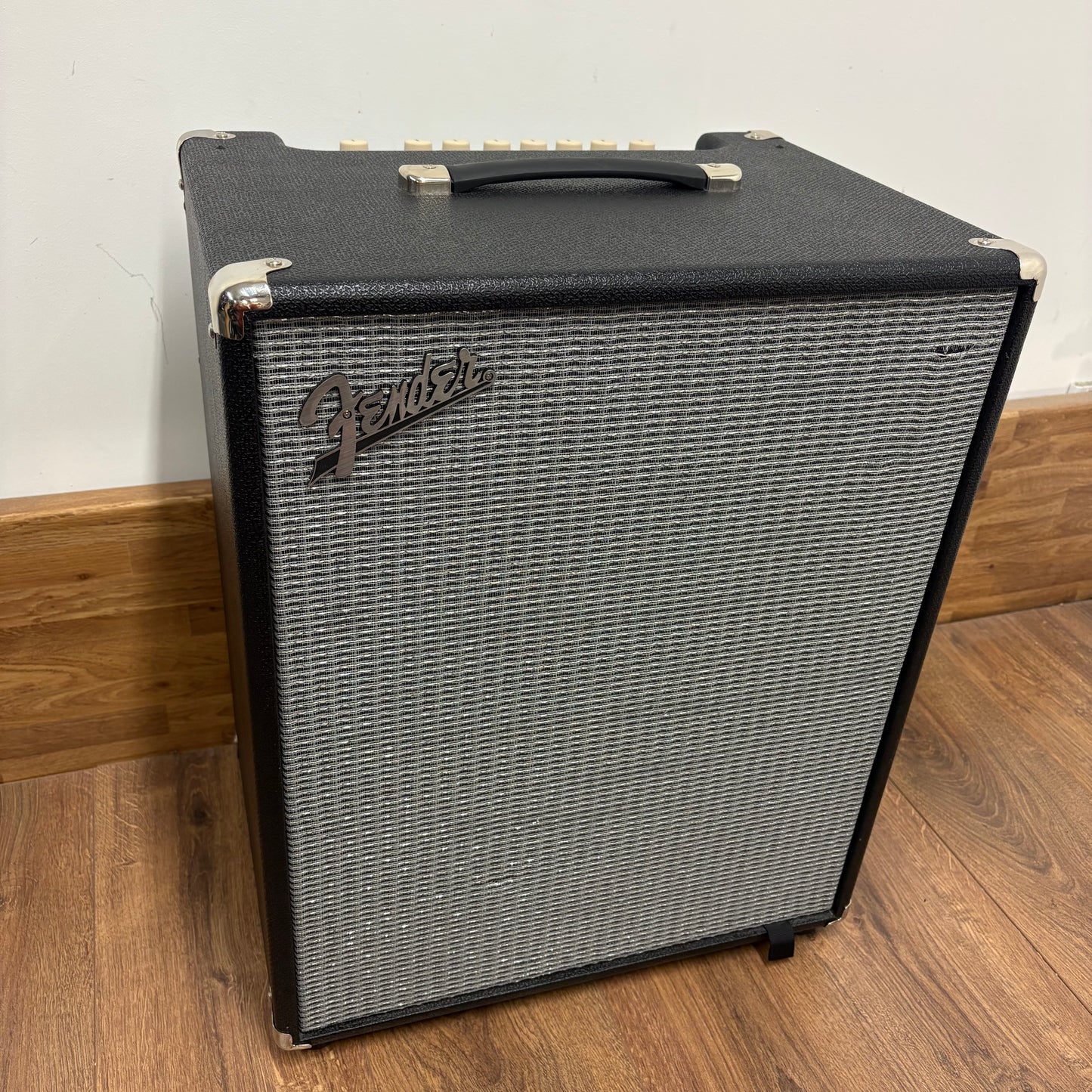 Pre-Owned Fender Rumble 200 Bass Amp